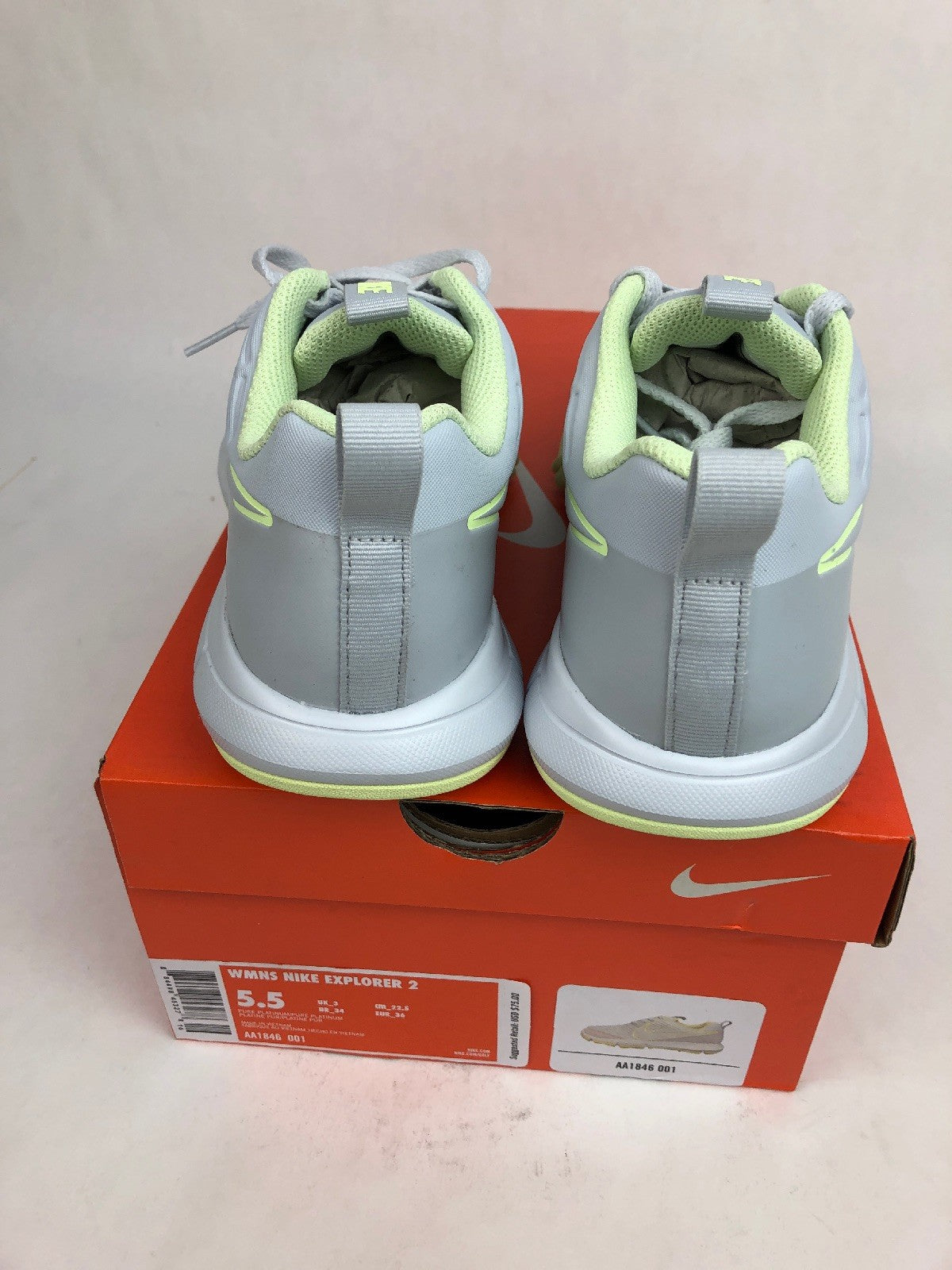 Rare Nike Golf Explorer 2 water resistant platinum women golf shoes size 5.5 AA1846 001