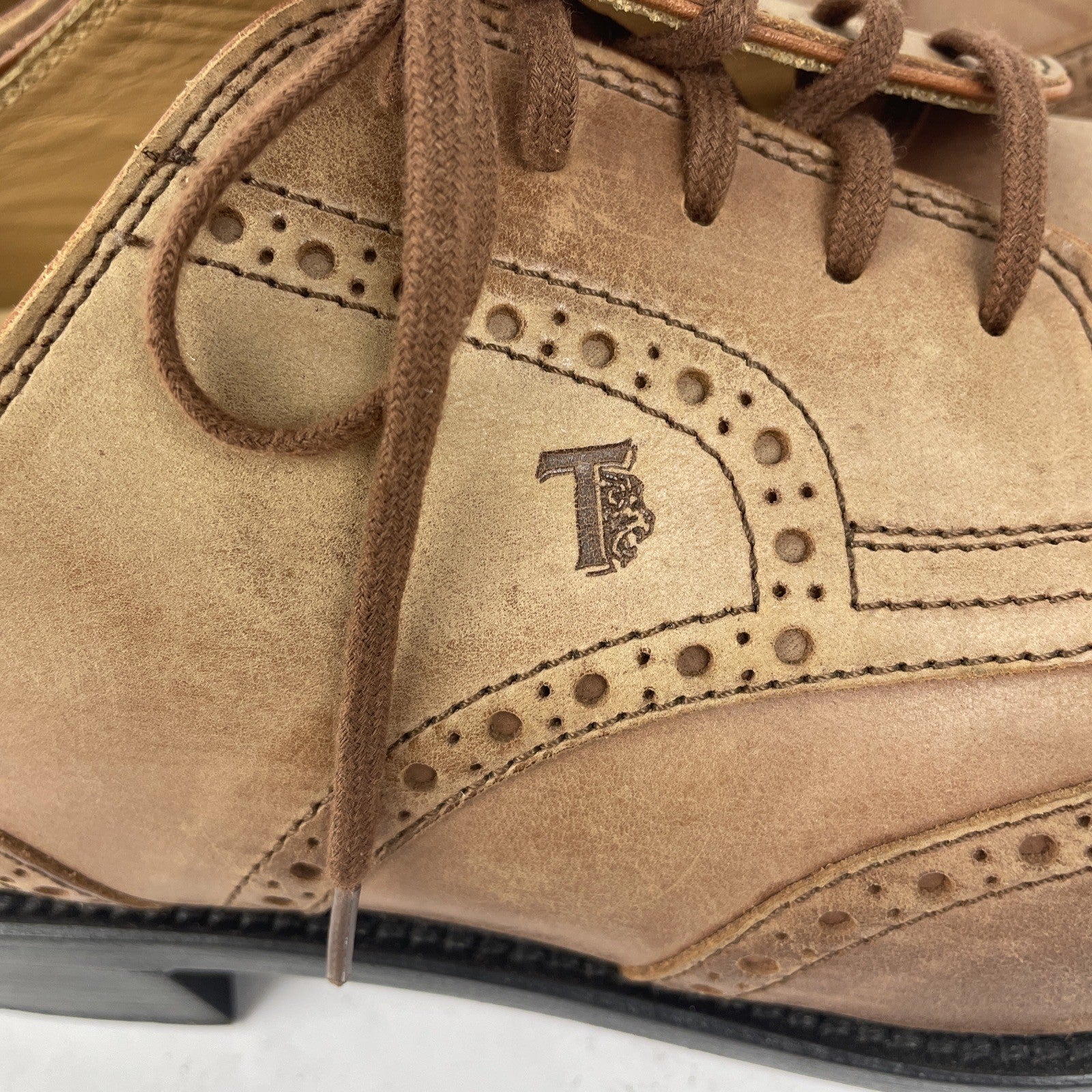 Tods Wingtip Dress Shoes Light Brown Size 10.5 Leather Soles Made in Italy VGC