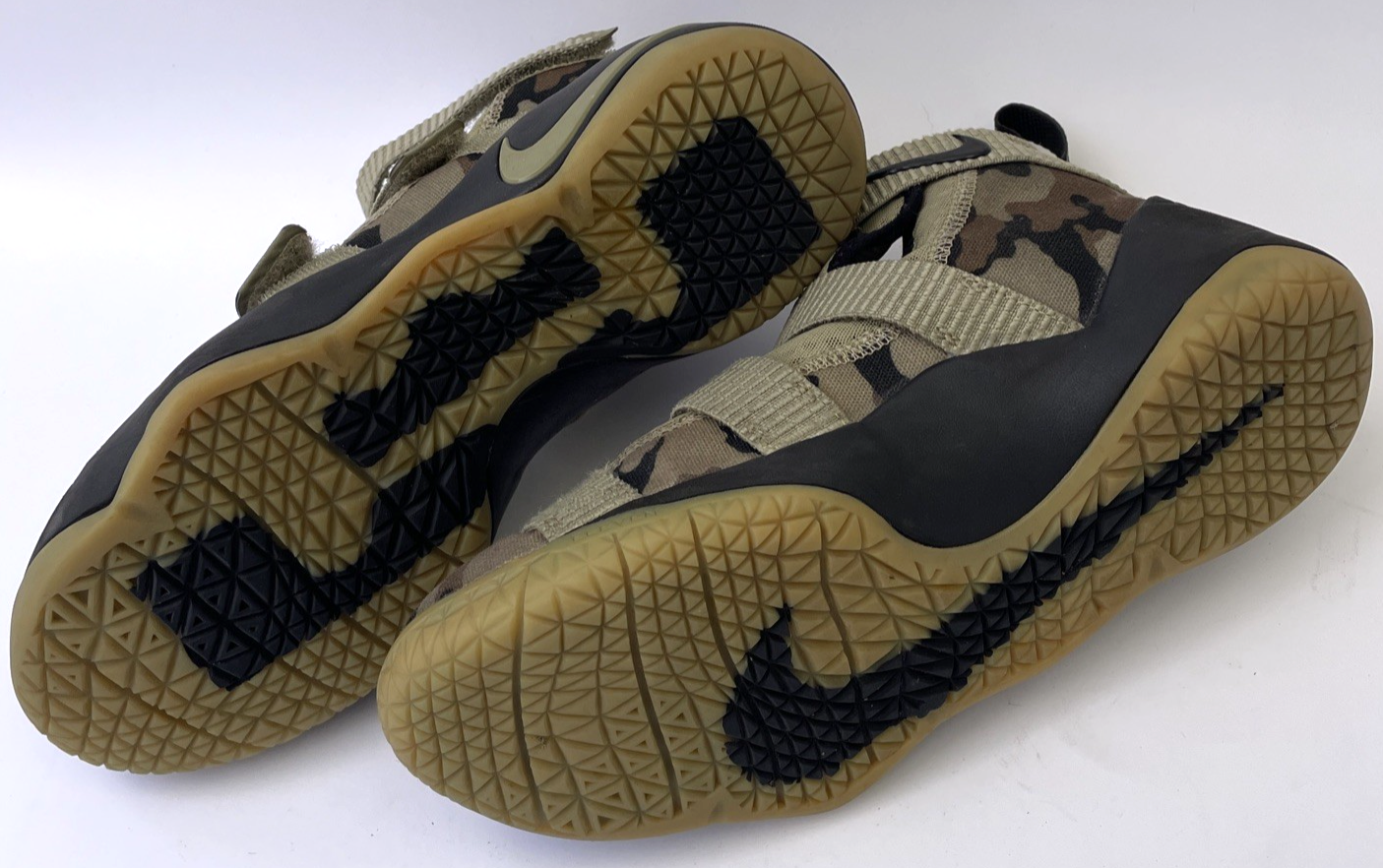 Nike Lebron James Shoes Youth Size 7 11 XI Neutral Olive Green Camouflage
