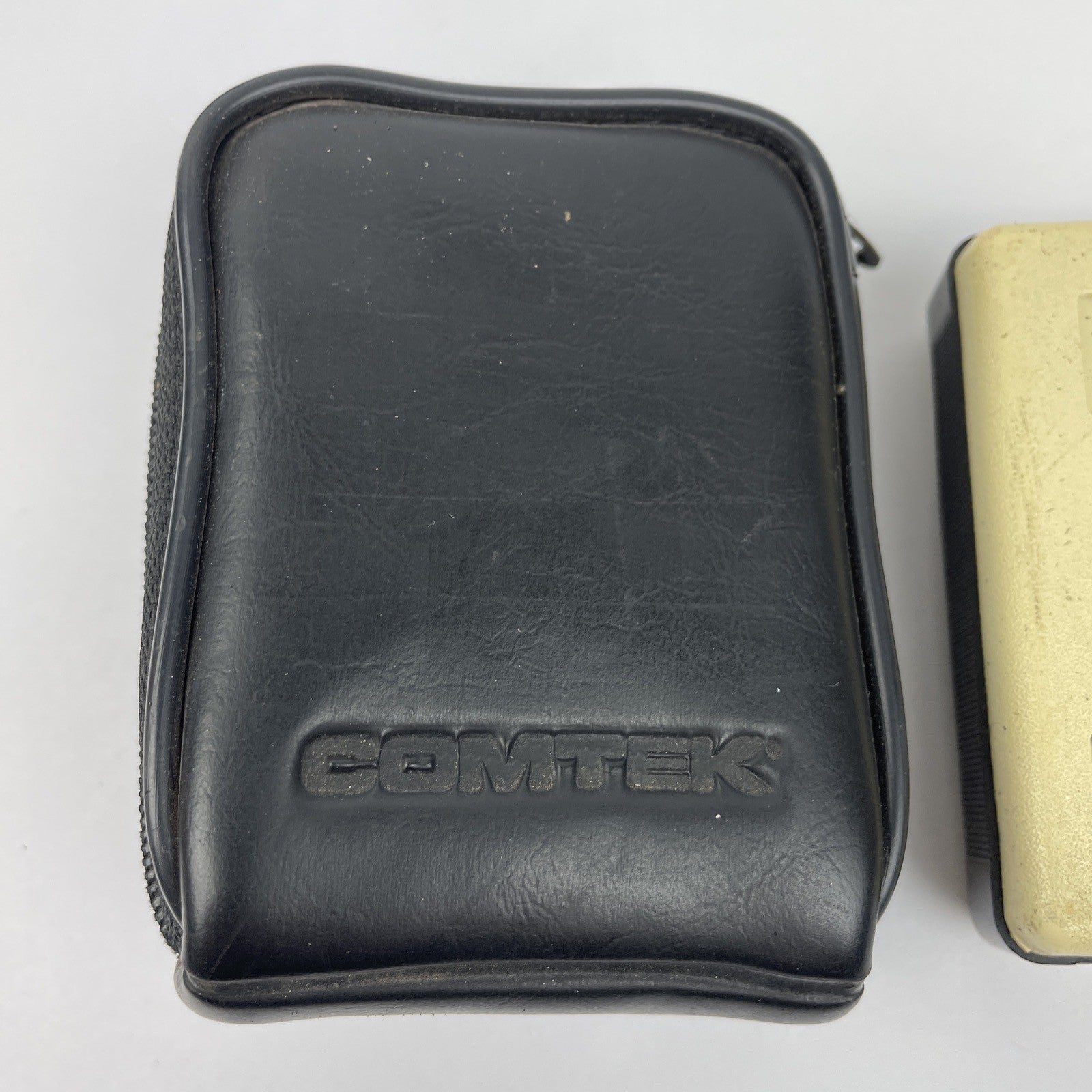 ComTek Companion PR-72B Personal Wireless Receiver with Clip Case