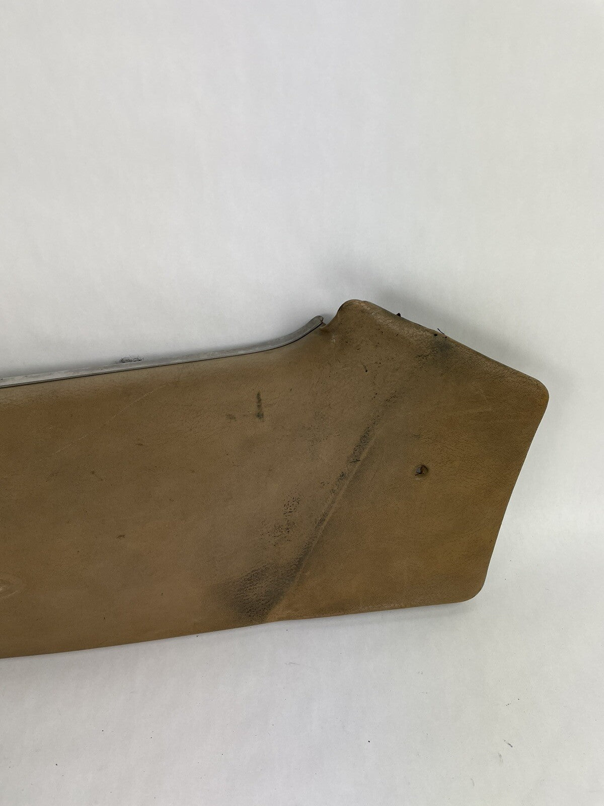 Mopar Charger 1970 rear quarter window trim panel RH