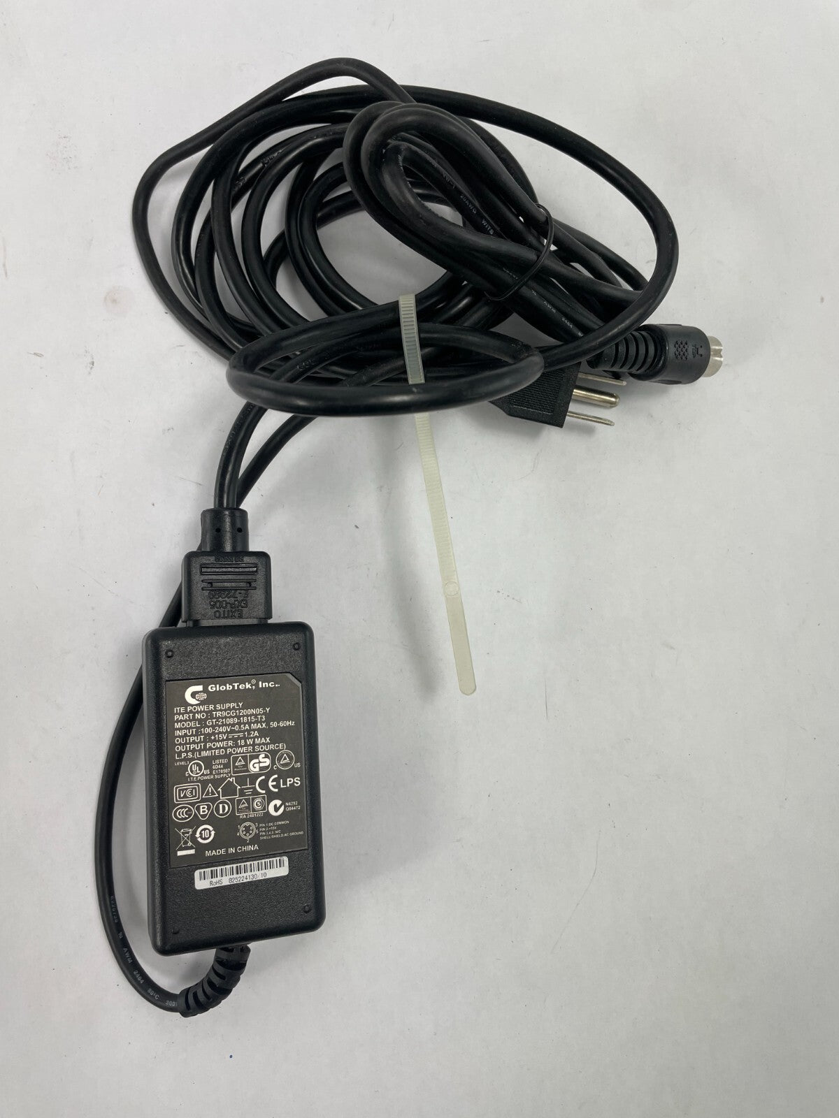 Geniune GlobTek TR9CG1200N05-Y Output 15 V  1.2 A Power Supply Adapter B01