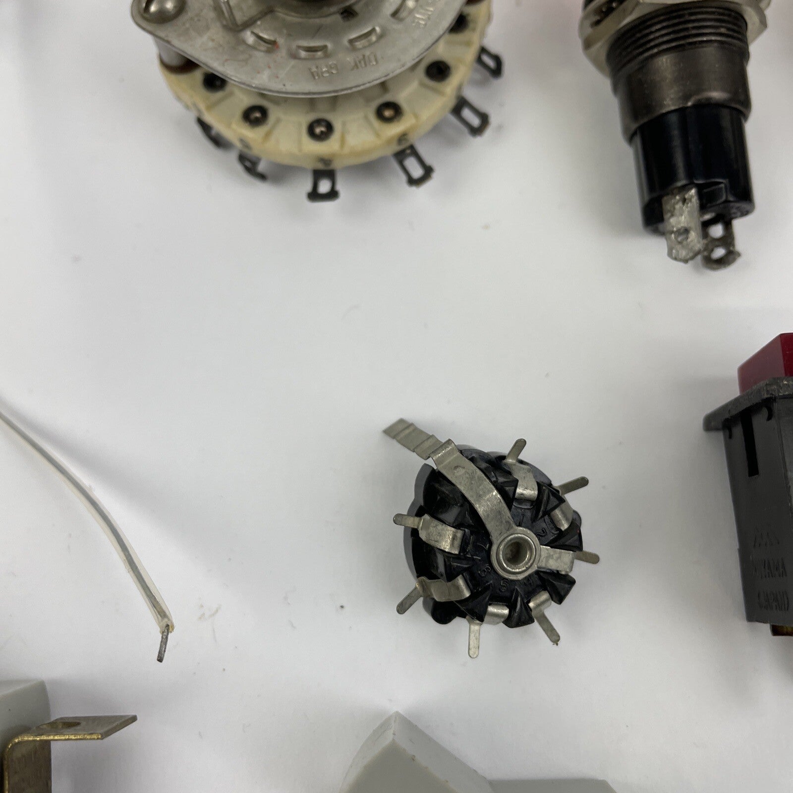 Lot of Vintage Rotary Wafer Electronic Switches Mallory CRL + More - LOOK