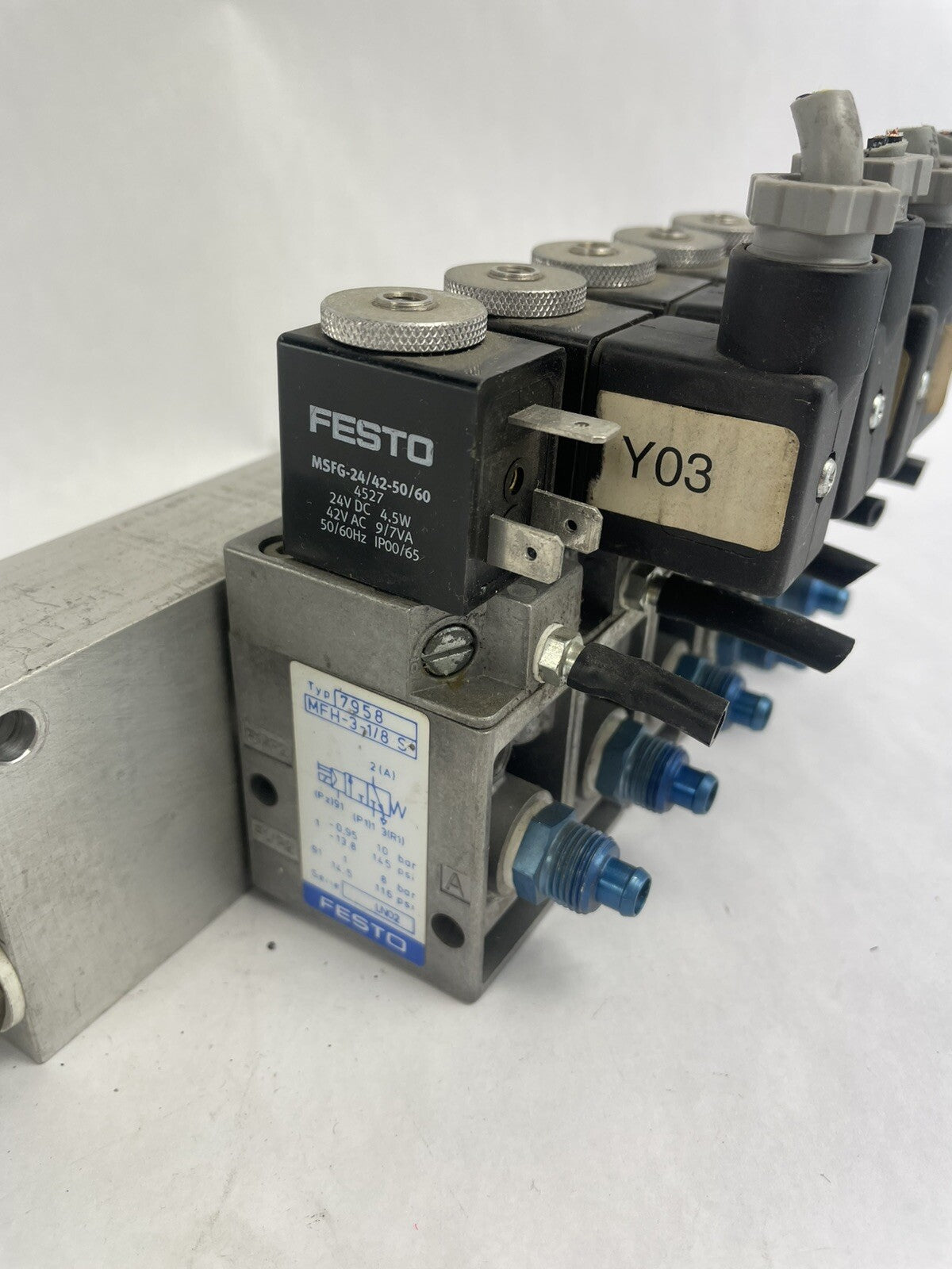 Bank of 5 FESTO 7958 MFH 3-1/8 S solenoid Valve 24V DC MSFG-24/42-50/60