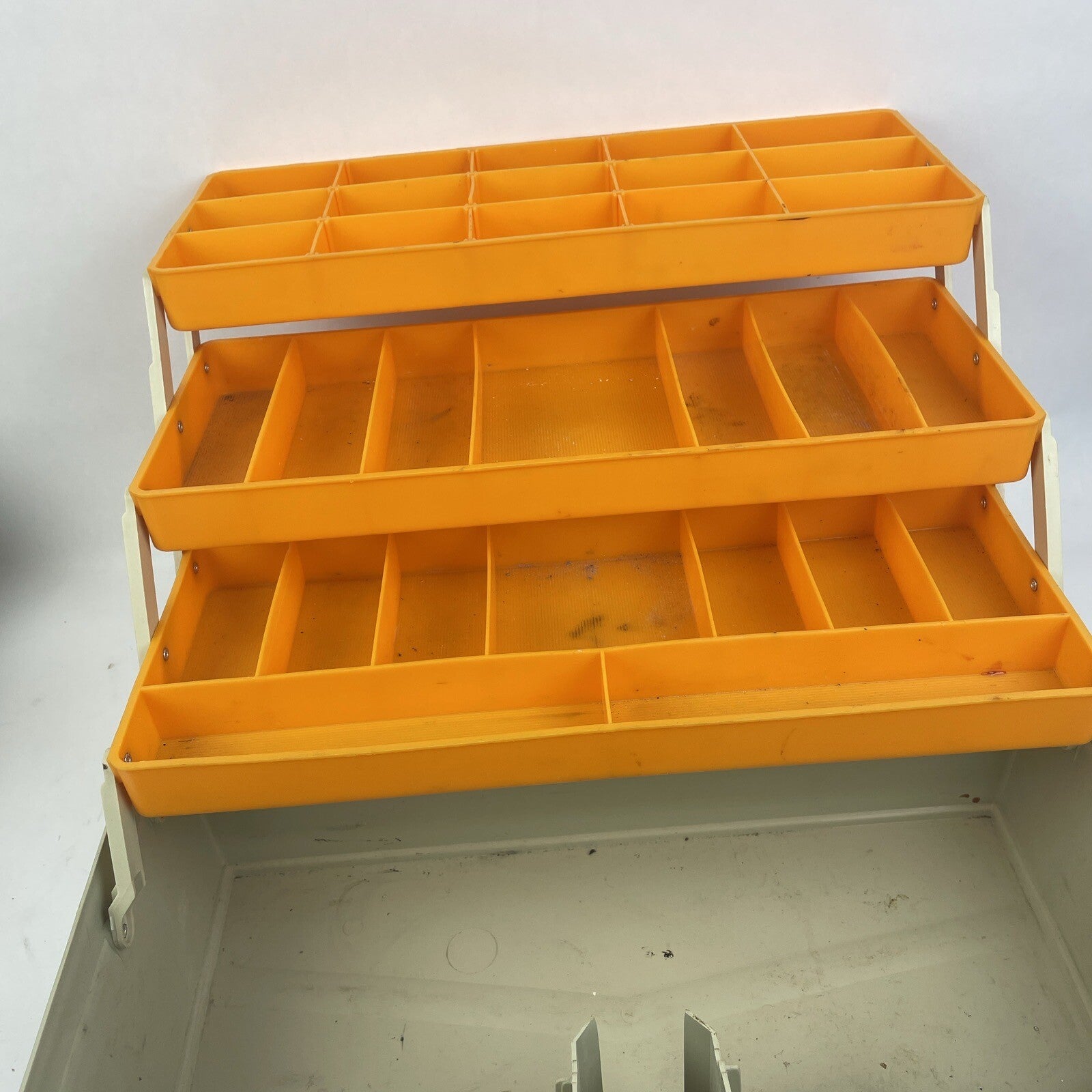 Vintage Rebel 600 Hard Plastic 3 Tray Fishing Tackle Gear Lure Box - VGC LOOK