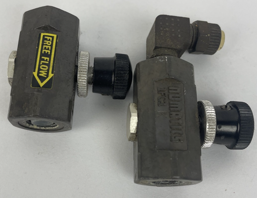 Lot of 2 x OEM NUMATICS 1FC1 FLOW CONTROL VALVE 1/8 FNPT X 1/8 FNPT  V0972