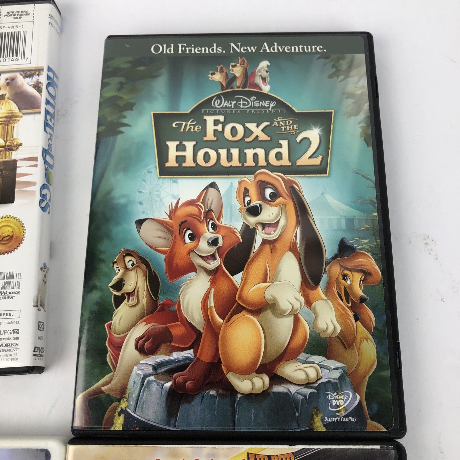 Dog Lovers Movie 4 DVD Lot: Underdog, Chestnut, Hotel For Dogs, Fox & Hound 2