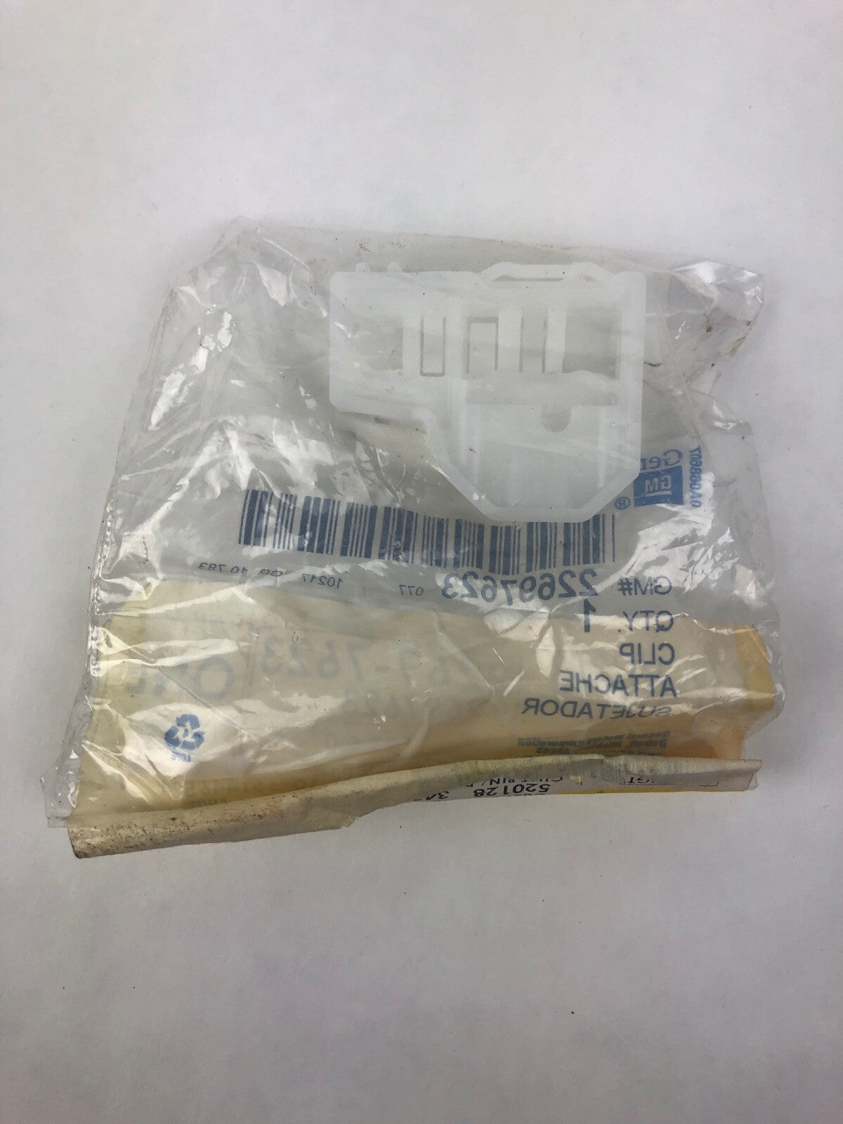 Genuine GM 22697623 New OEM Window Clip Guide Grand Am Alero - Fast Free Ship