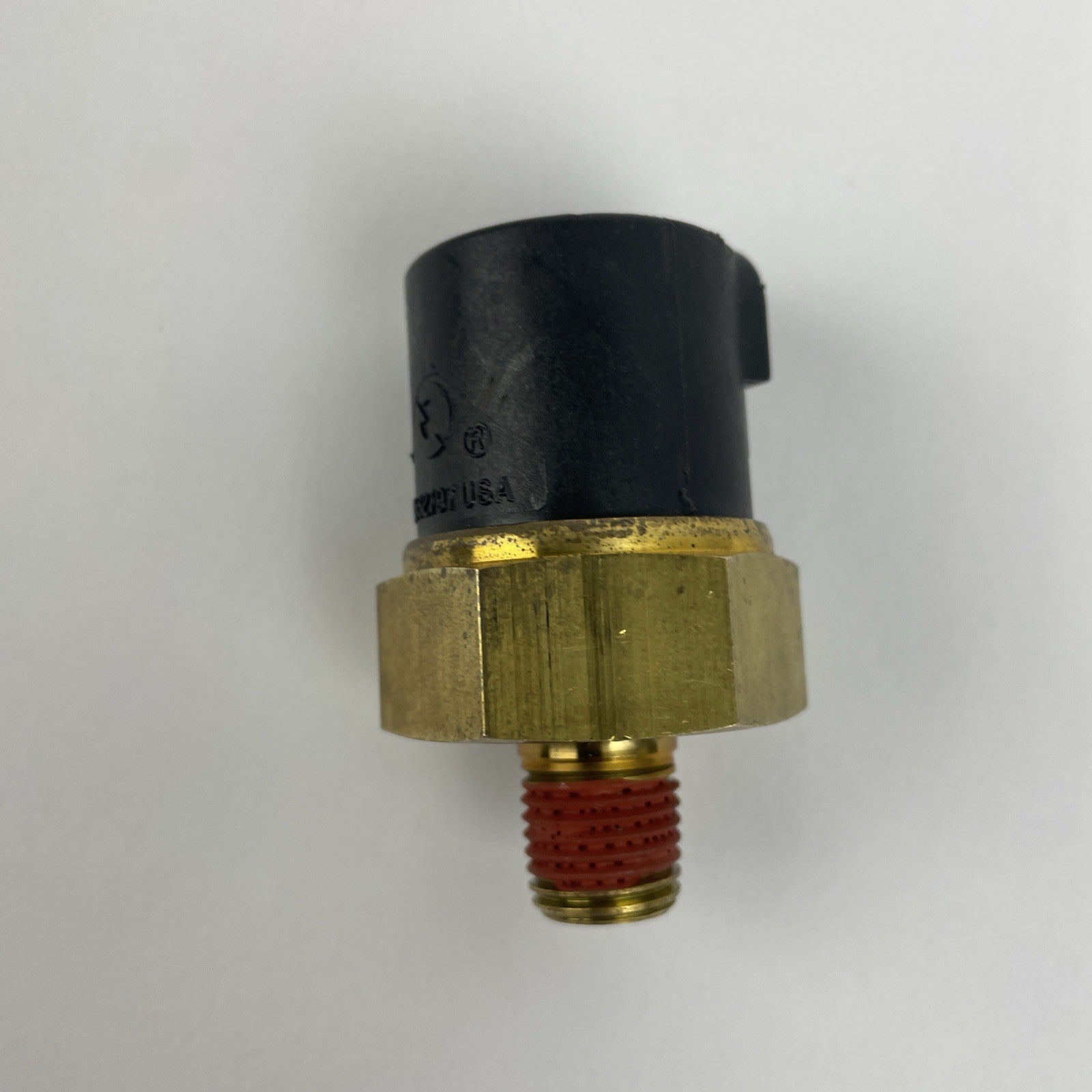 23532797 O/F Genuine Detroit Diesel Corporation Oil Pressure Sensor OEM - New