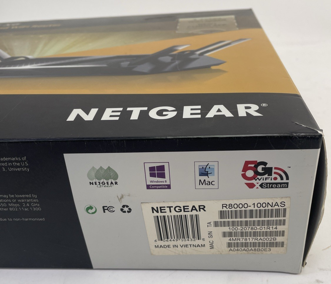 NETGEAR R8000 Nighthawk X6 AC3200 Tri-Band Wi-Fi Router Model #R8000 No PS