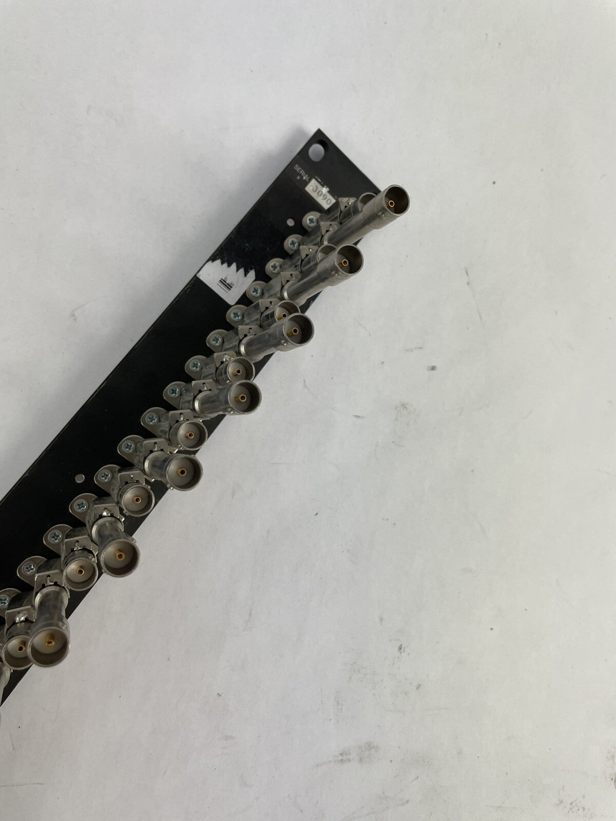 Bittree B32S-1MWTHD PATCHBAY MEDIUM DENSITY MINI-WECO (MIDSIZE) 1X32 1 RU