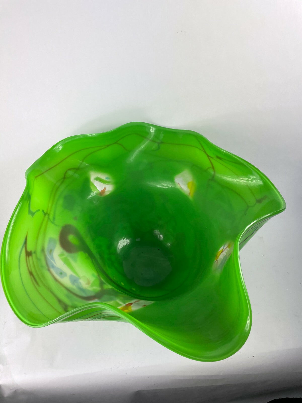 Beautifully Designed Glass Decorative Crafted Bowl Length 23,12