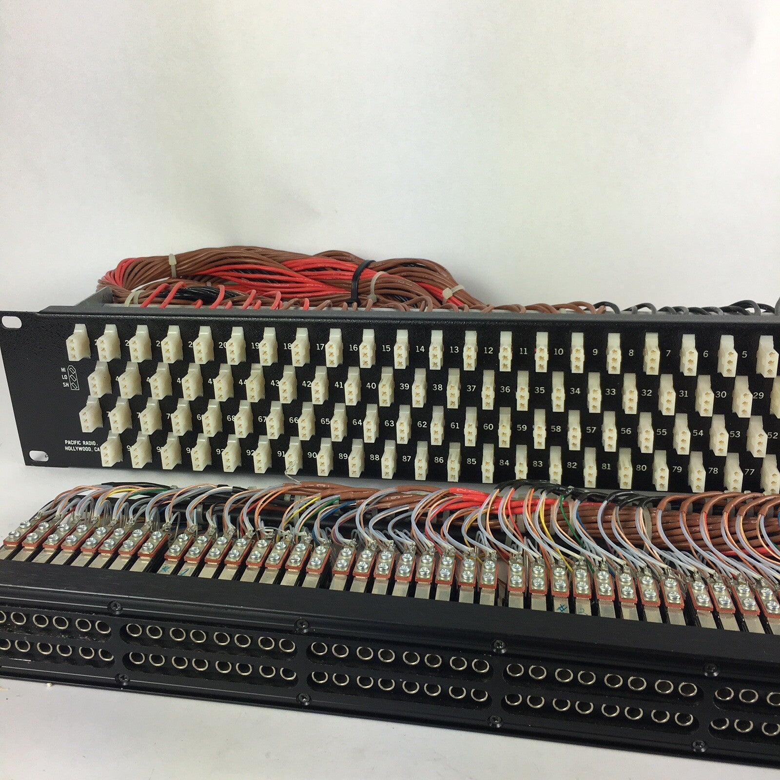 Rean Neutrik FN BLACK TT Bantam 96 Point Patch Bay Wired e3 panel 96 connectors 