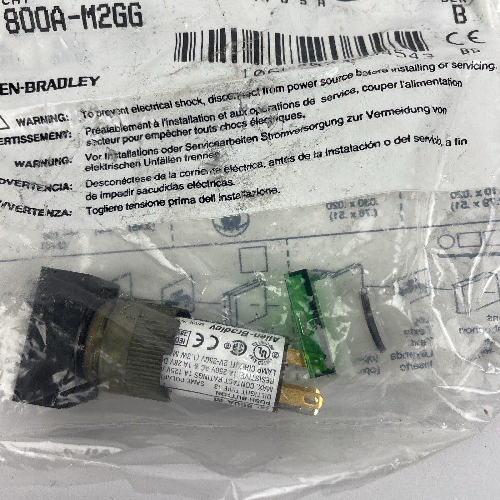 NIB Allen Bradley Bulletin 800 Momentary Contact Push Button