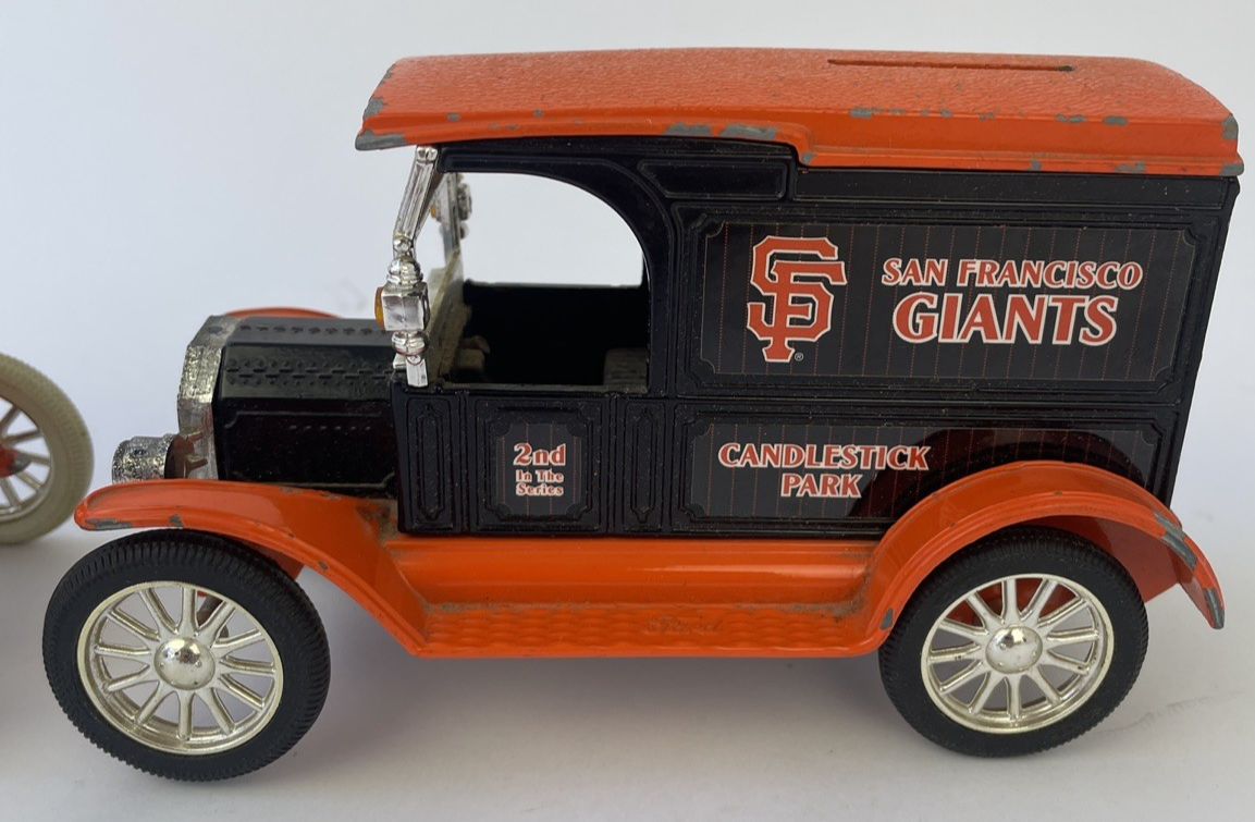 2 x SAN FRANCISCO GIANTS AMERICAN PASTIME SERIES DIECAST METAL BANK 1994 LOOK