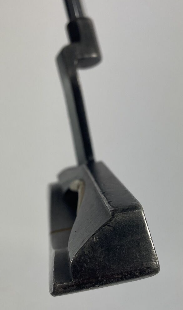 Cleveland VP1 blade putter 28 inch junior golf putter with Nike Method grip
