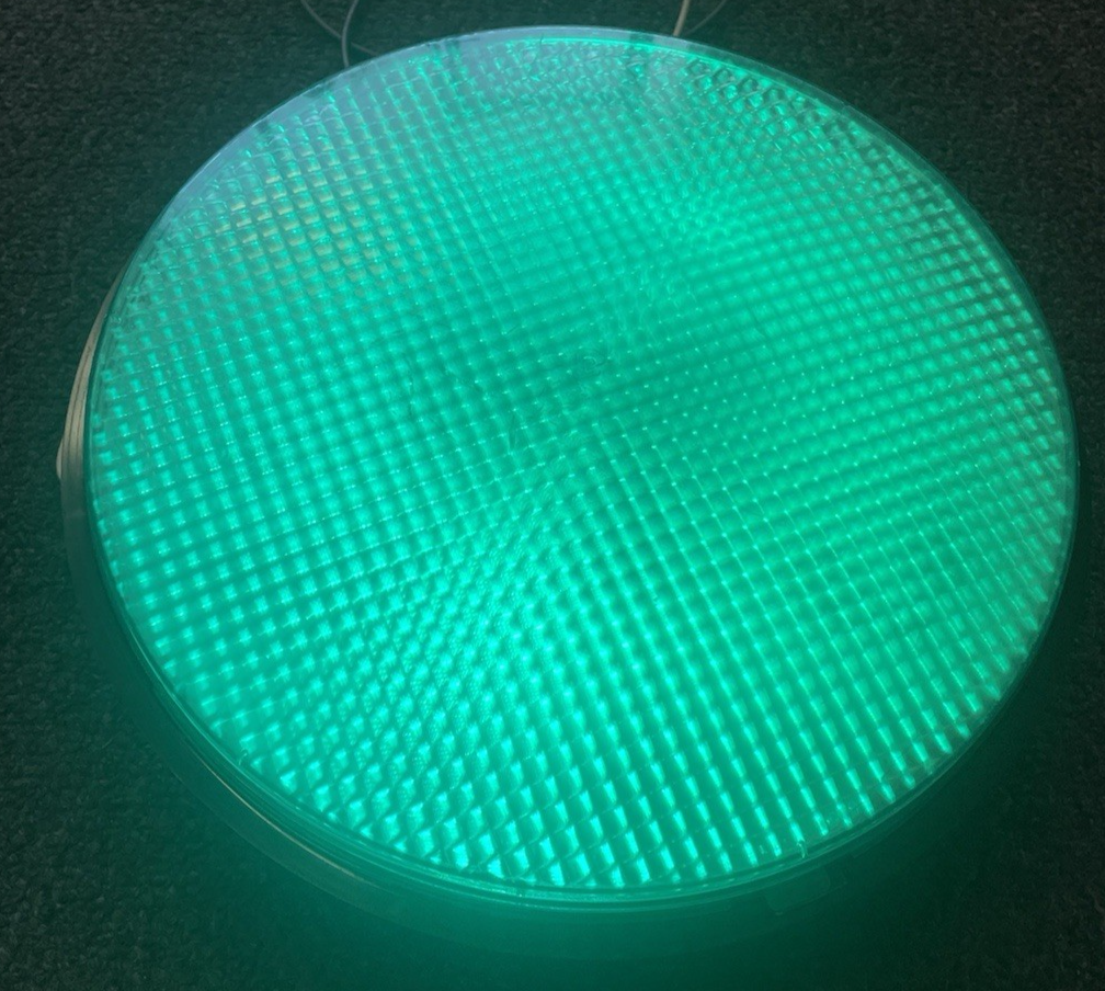 12" General Electric GREEN LED Traffic Light Signal Lens 120V Model DR6 - Tested