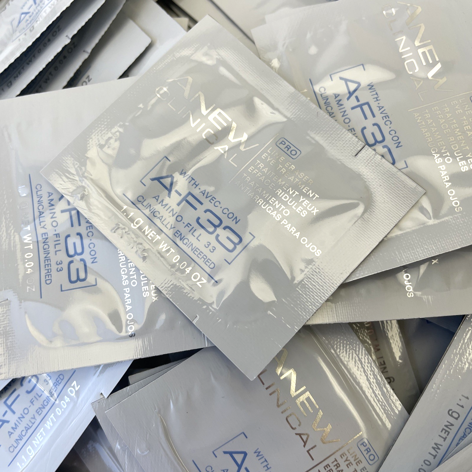 100 x Avon Anew Clinical PRO A-F33 Complex Line Eraser Treatment 1.1 g Samples