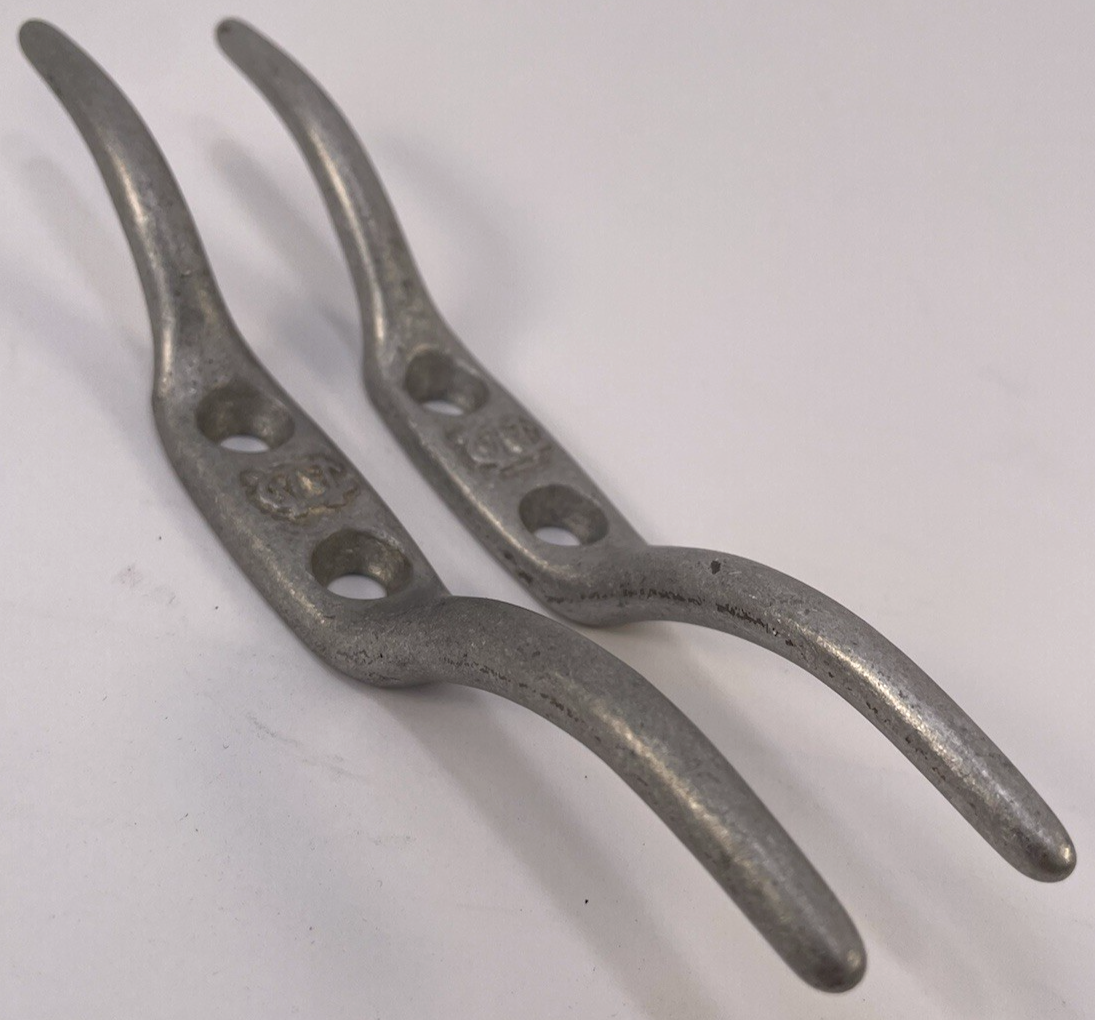 2 x OEM Wilcox Crittenden MARINIUM Boat Cleat Sail Dock Marine 6" Pair Vintage