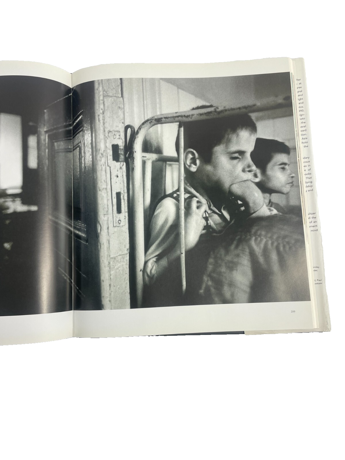 Moments The Pulitzer Prize photographs A visual chronicle of our time Hal Buell