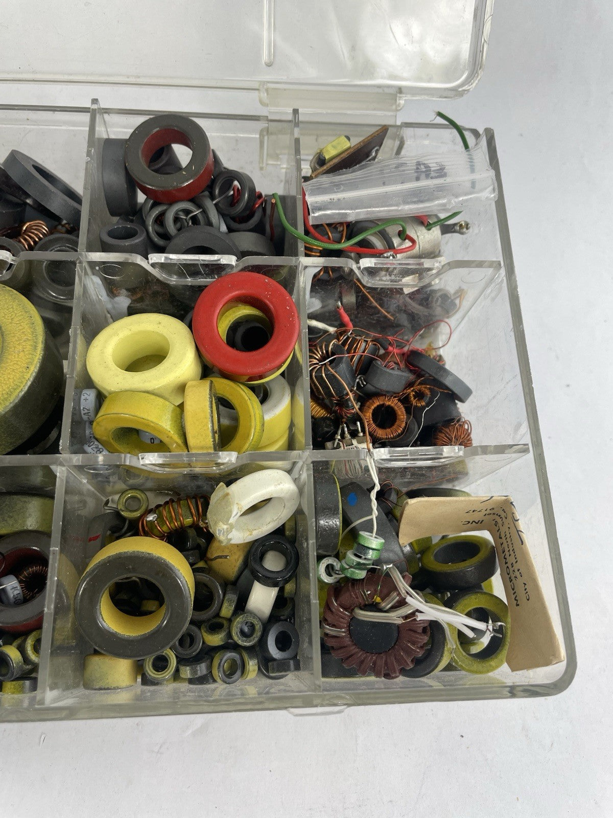 Lot  of Wire Wound Coils Chokes Inductors Various rings Ham Radio electronics