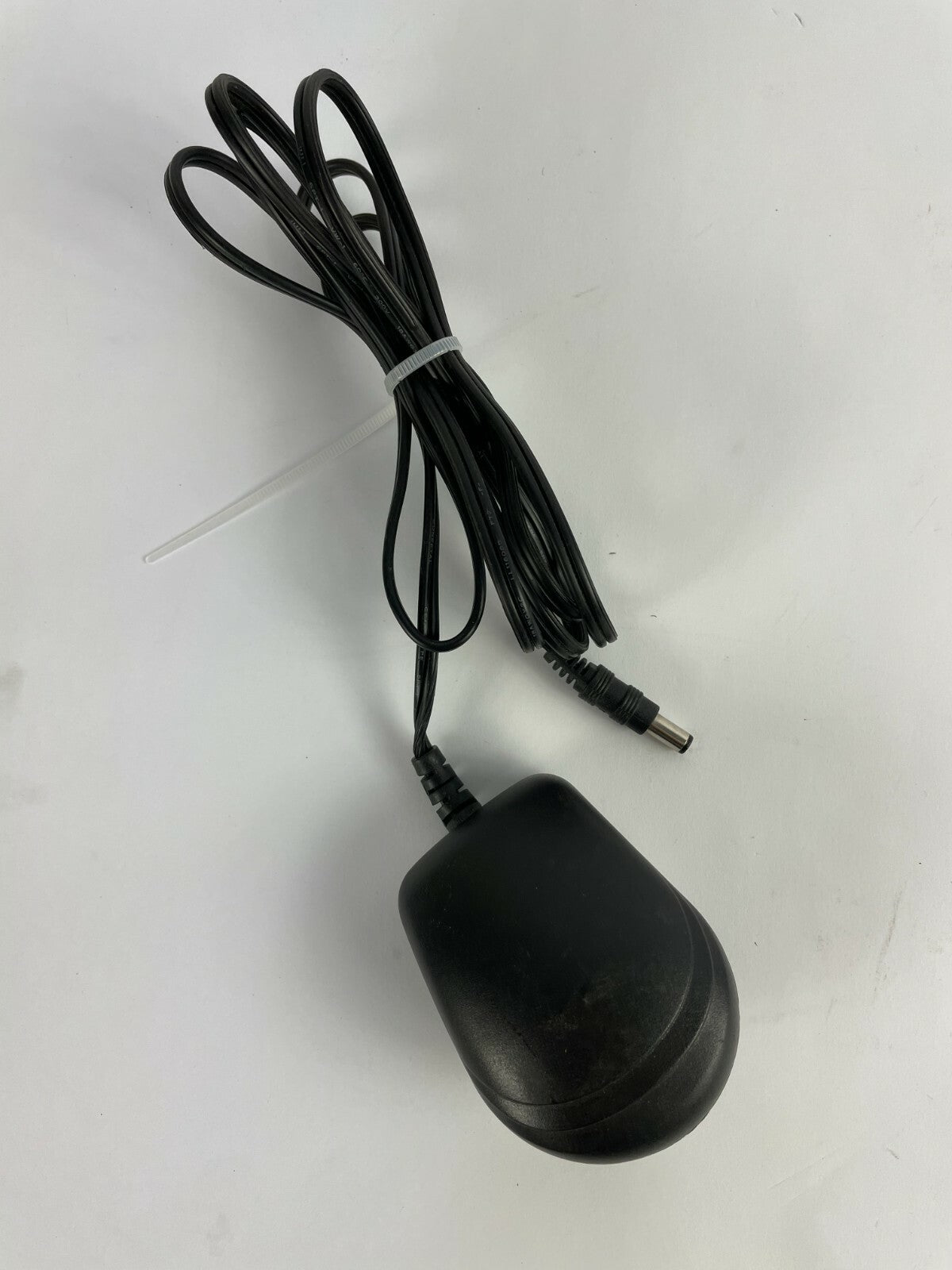 Genuine ENG EPA-101MU-05A Output 5 V 2.5 A Power Supply Adapter A60