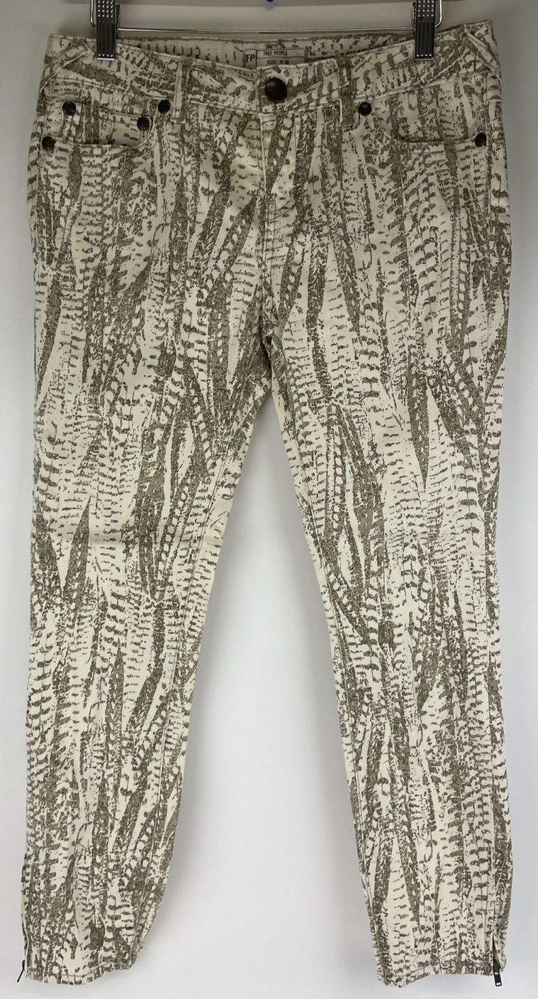 Free People Jeans Women's Size 28 Tapered Leg Low Rise White w Print Denim NWOT