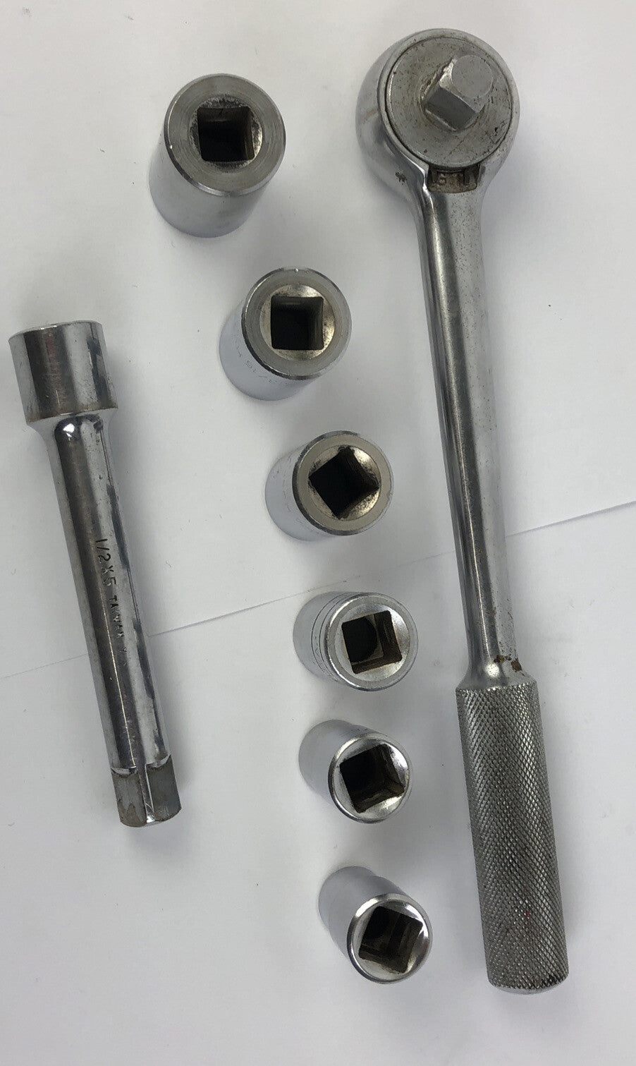 S-K TOOLS 1/2" DRIVE RATCHET - SOCKET WRENCH SK 42470 w 6 Sockets and Extension