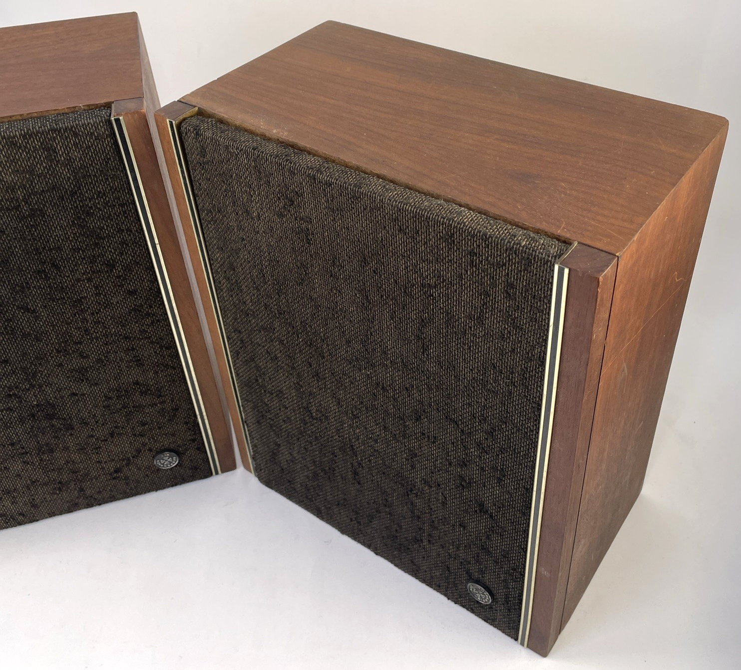 Vintage Juliette Air Suspension Audio System Wood Bookshelf Speakers 13x11x6.5
