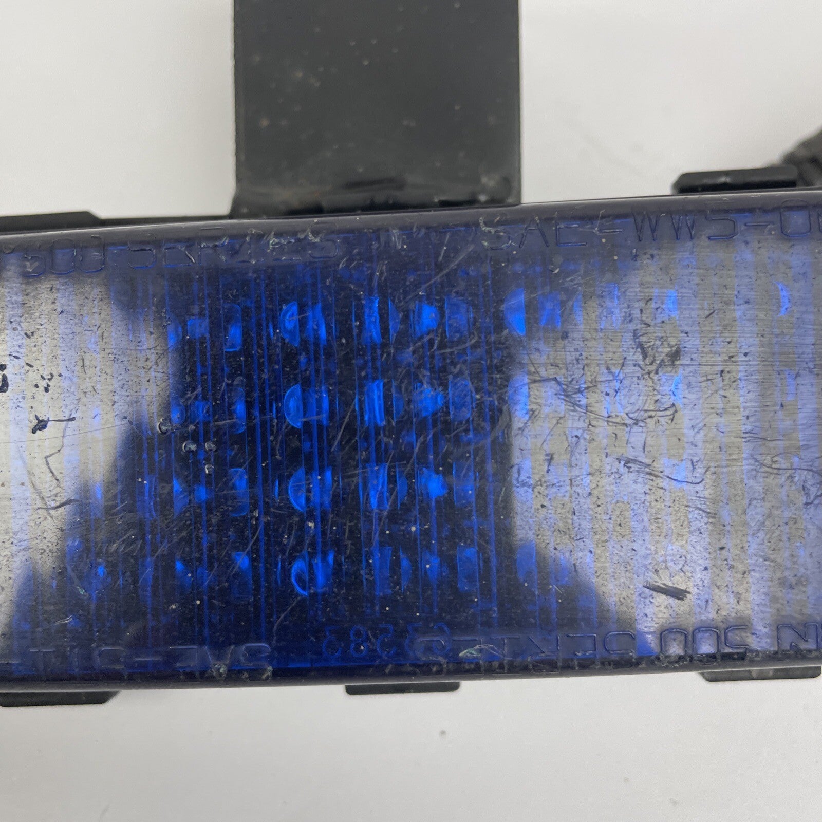 Whelen SmartLED 500 blue warning light with bracket