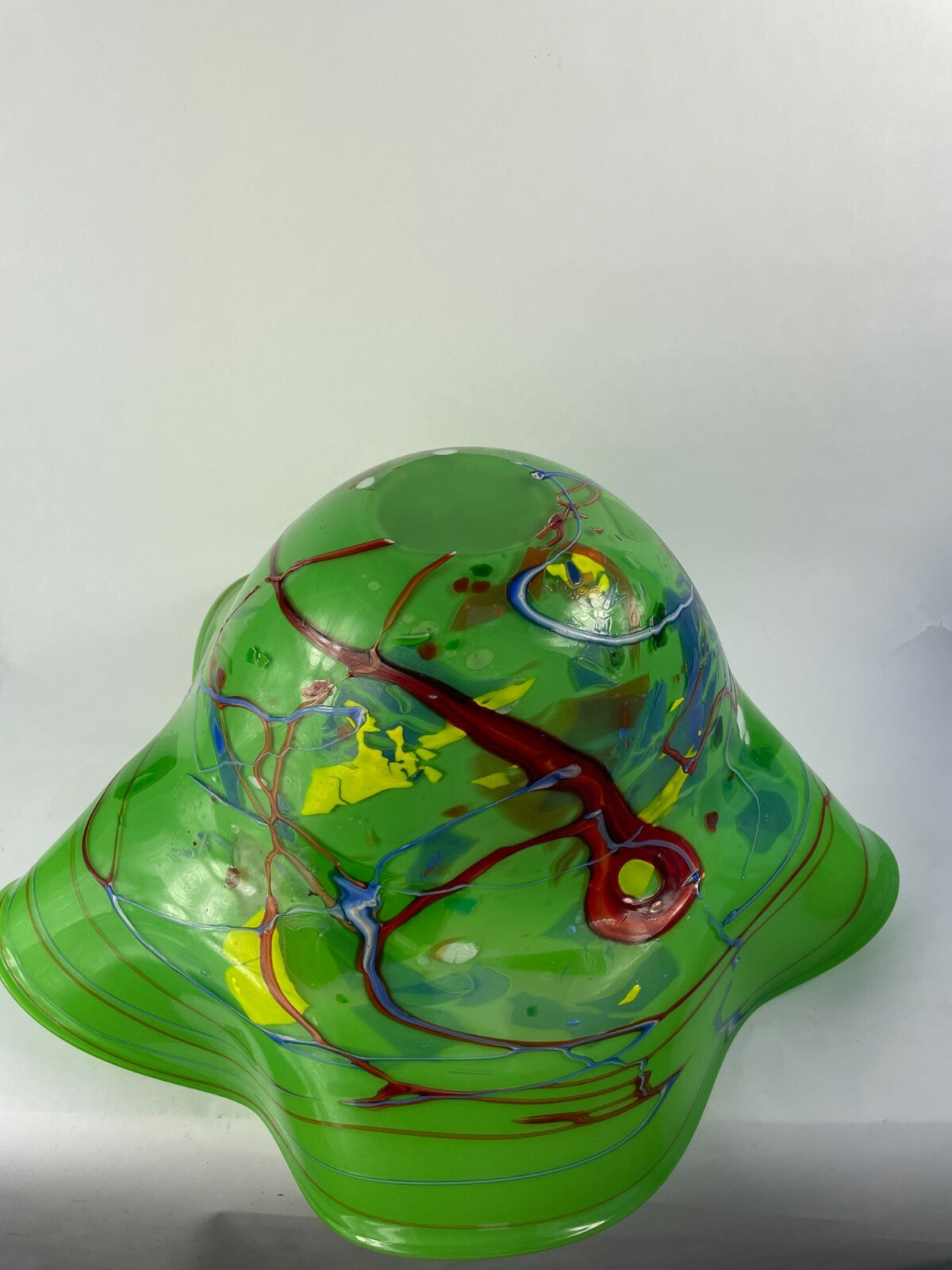 Beautifully Designed Glass Decorative Crafted Bowl Length 23,12