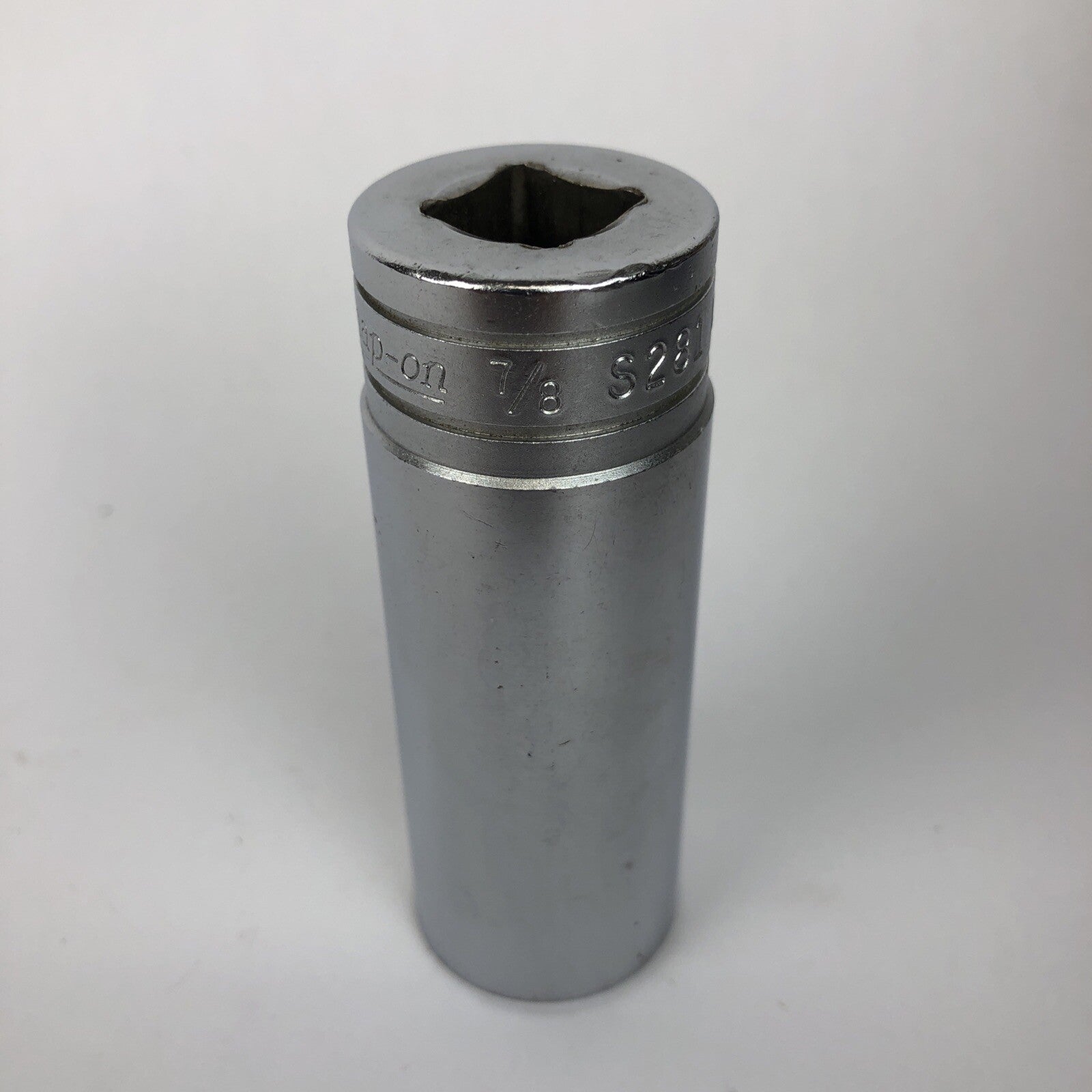 Snap-on S281 7/8 inch deep 12-point chrome socket 1/2 inch drive USA made tool