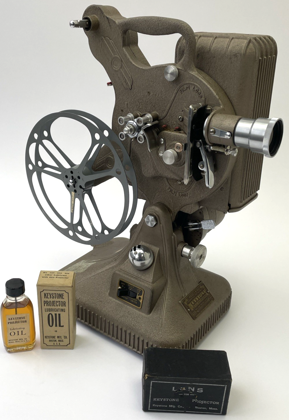 Vintage Keystone K-160 16mm Movie Projector Wollensak Sunray Lens, Case and Oil