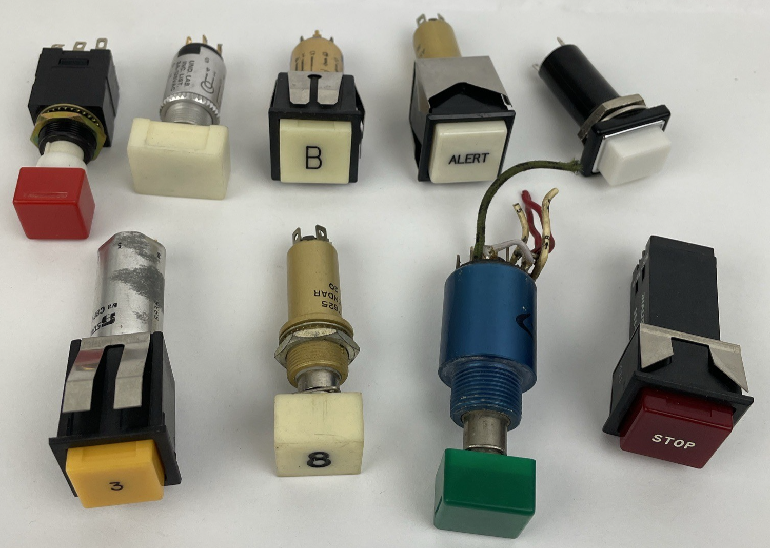 Lot of Assorted AMPEX UND LAB DIALITE IPI Illuminated Push Button Switch - LOOK