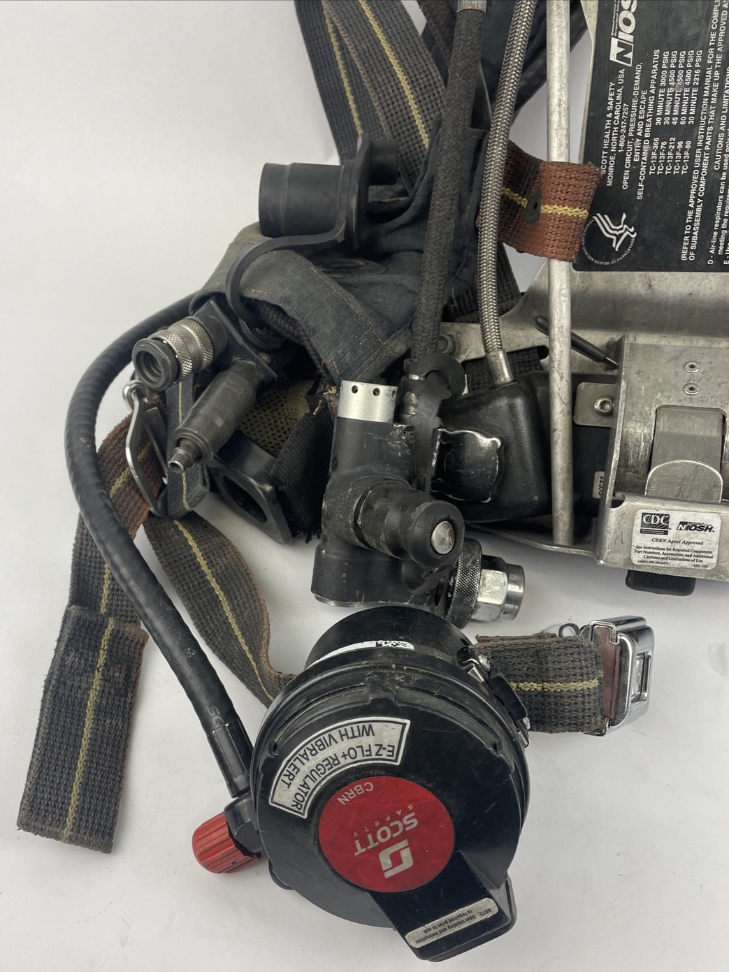 SCOTT SAFETY 4.5 4500 SCBA Air Pack Harness EZ-Flow Air Pak Plus with Sensor   f
