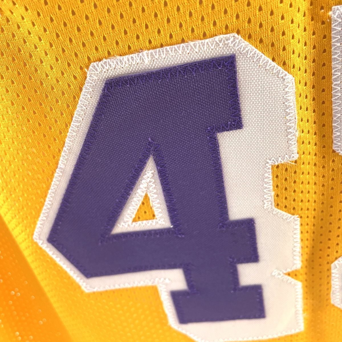 James Worthy BGJ Los Angeles LA Lakers Signed with COA Sticker Yellow Jersey XL