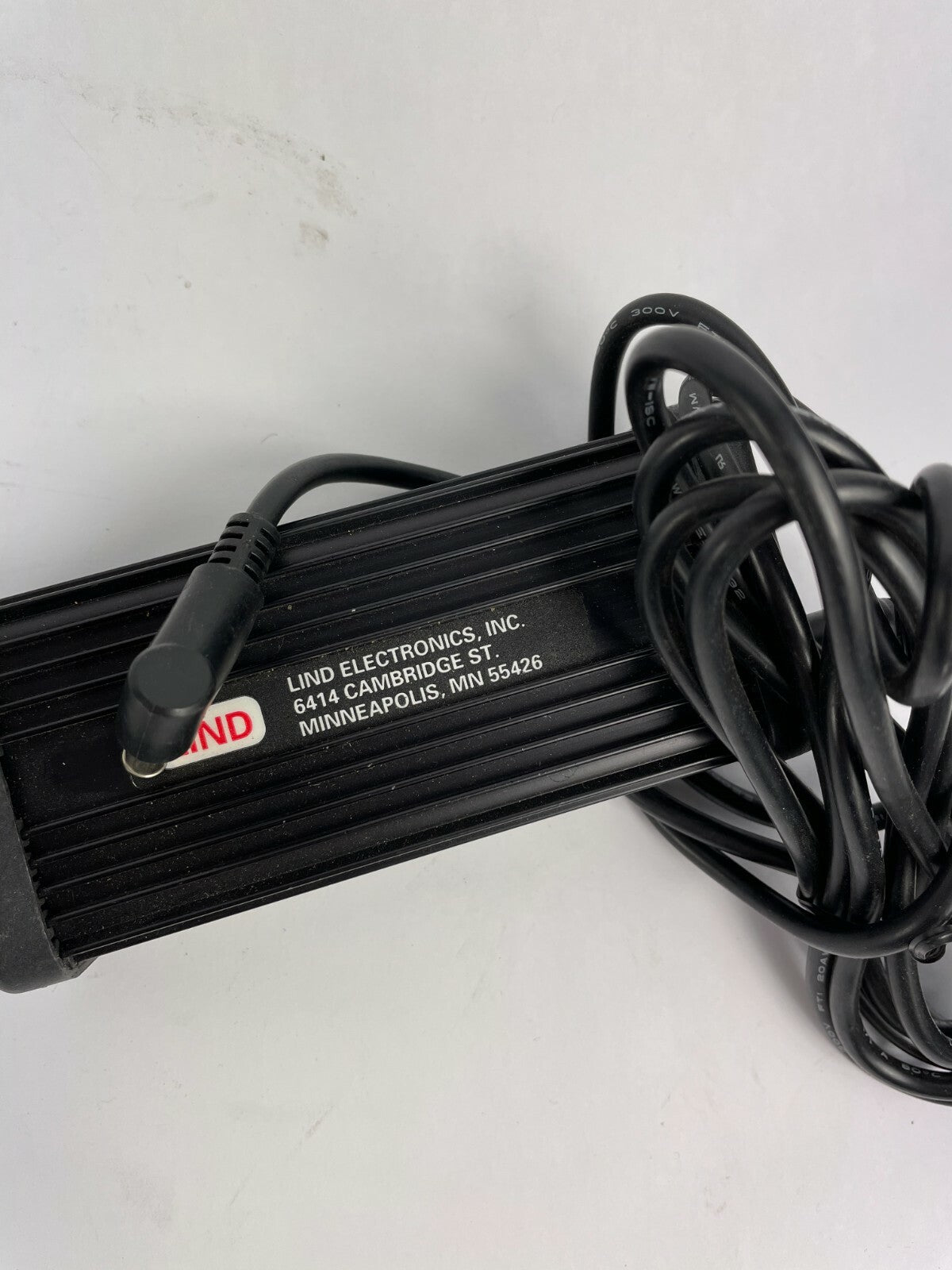 Genuine Olympus BCS-1 Li-ion Battery Output 8.35V 400mA Power Supply Adapter A63