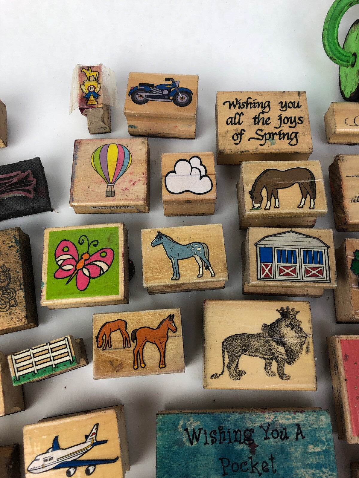 Lot of 75 x Pieces Rubber Stamp Lot Assorted Farm Animals Christmas Quotes Fish