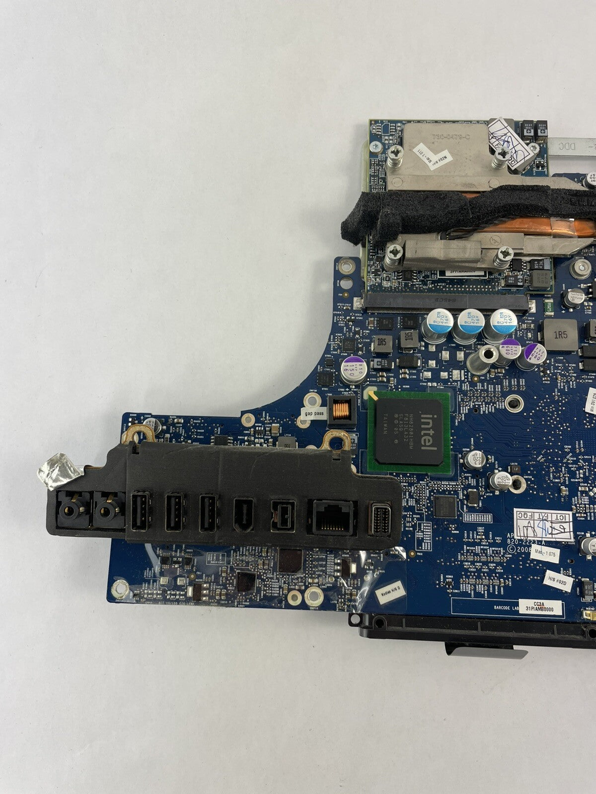 Apple 20” iMac A1224 Logic Board 820-2223-A w/ HD 2600 Video Card 2.4 GHz Core 2