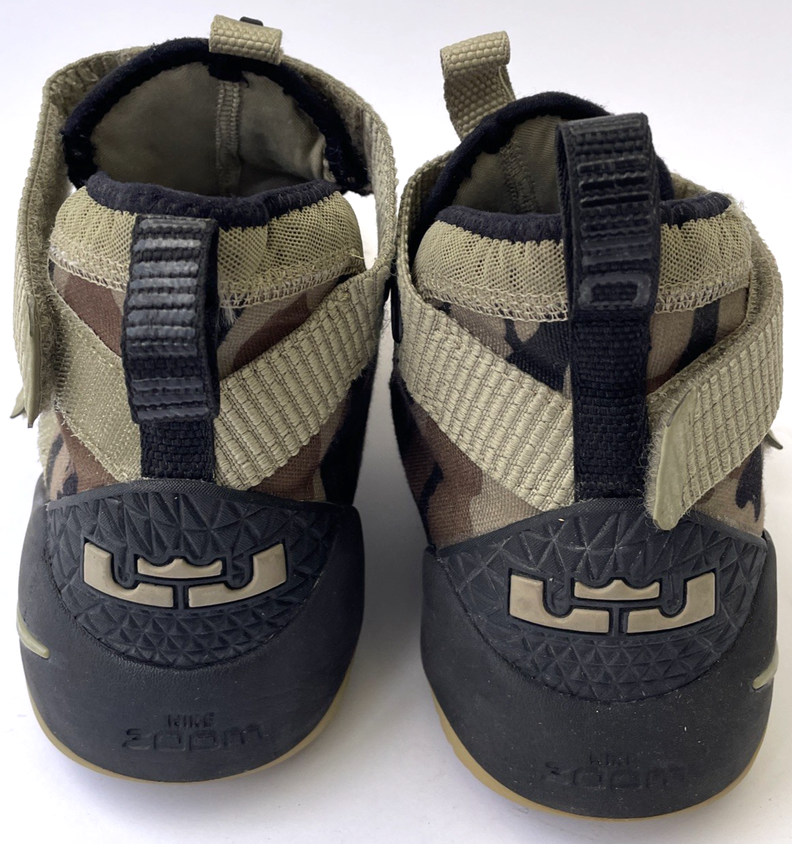 Nike Lebron James Shoes Youth Size 7 11 XI Neutral Olive Green Camouflage