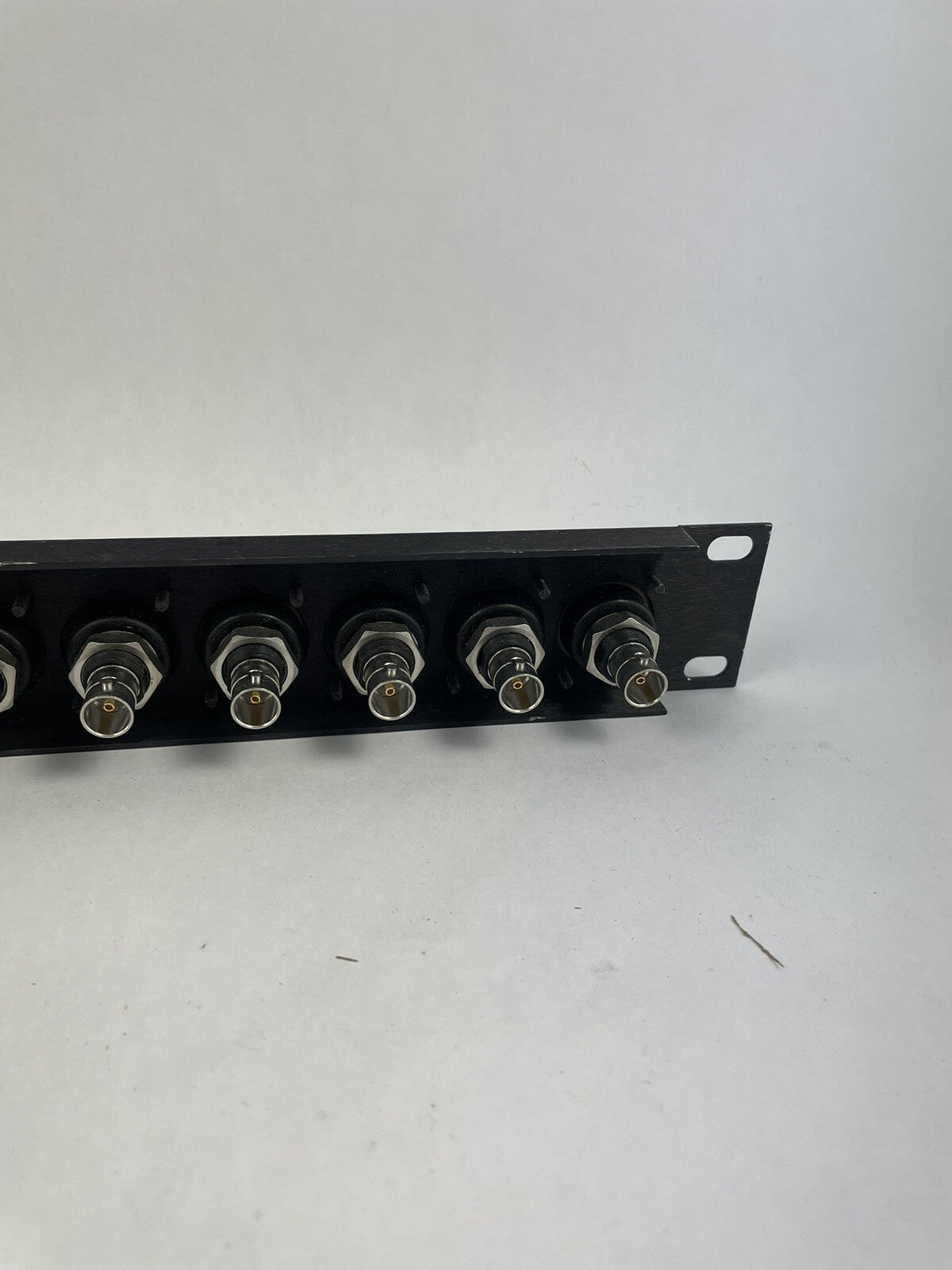 RUI AMP-1 RACK AUDIO PANEL 16 CHANNEL BNC Neutrik NE8FAV-Y110 DB9 Connector XLR
