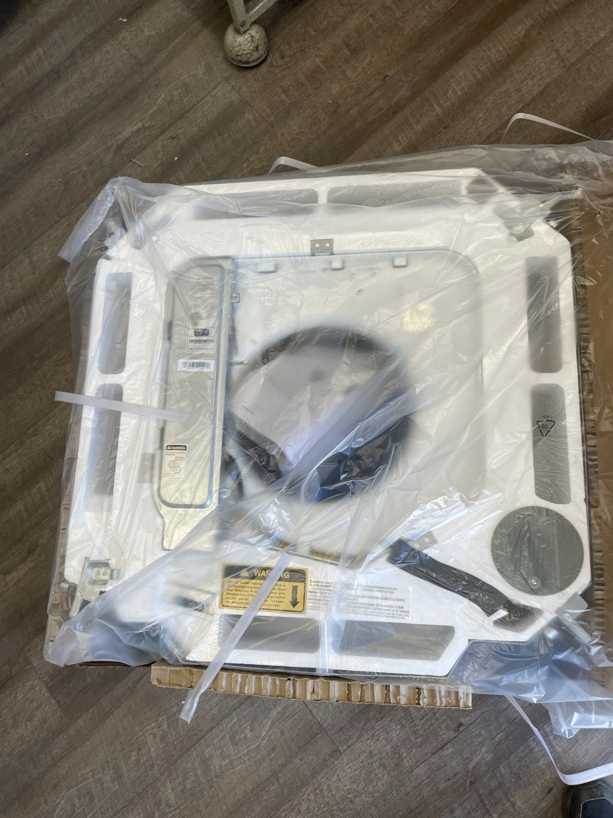 Bosch BMS500-AAU024-1AHCXB 24000 BTU Single Multi-Zone 4-Way Cassette NO GRILL