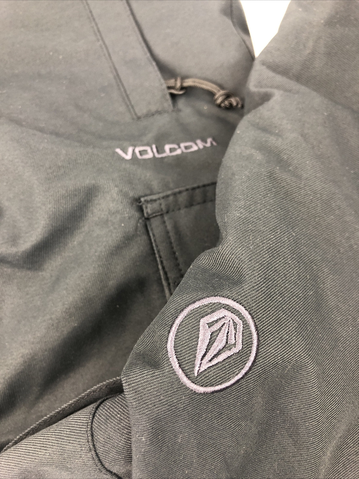 Volcom Stone Cargo INS Snowboard Pants Kids Size S Aus 10 - MINT CONDITION