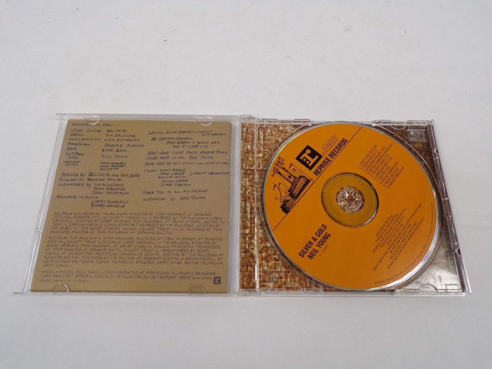Silver & Gold Neil Young Good To See You Silver & Gold Daddy Went Walkin' CD#25