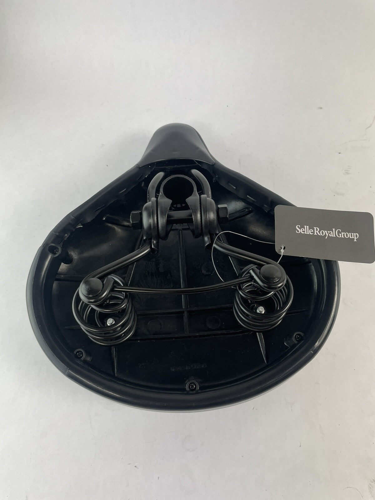 Selle Royal Relaxed Holland Type black bicycle saddle for city cruiser and commuter bikes