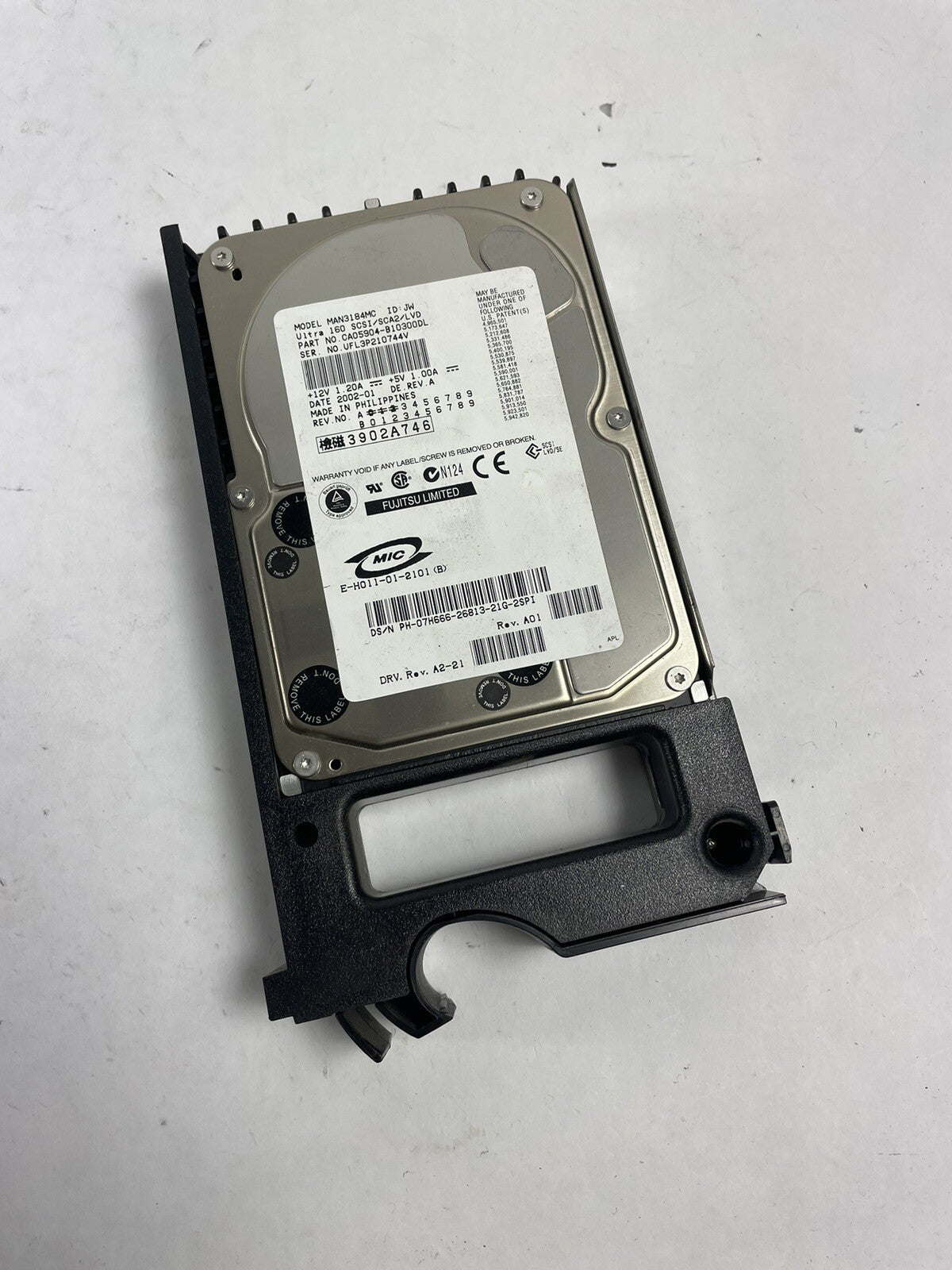 FUJITSU MAN3184MC 18.4Gb 10000Rpm 8Mb Buffer 80Pin Ultra160 Scsi 3.5" HDD server
