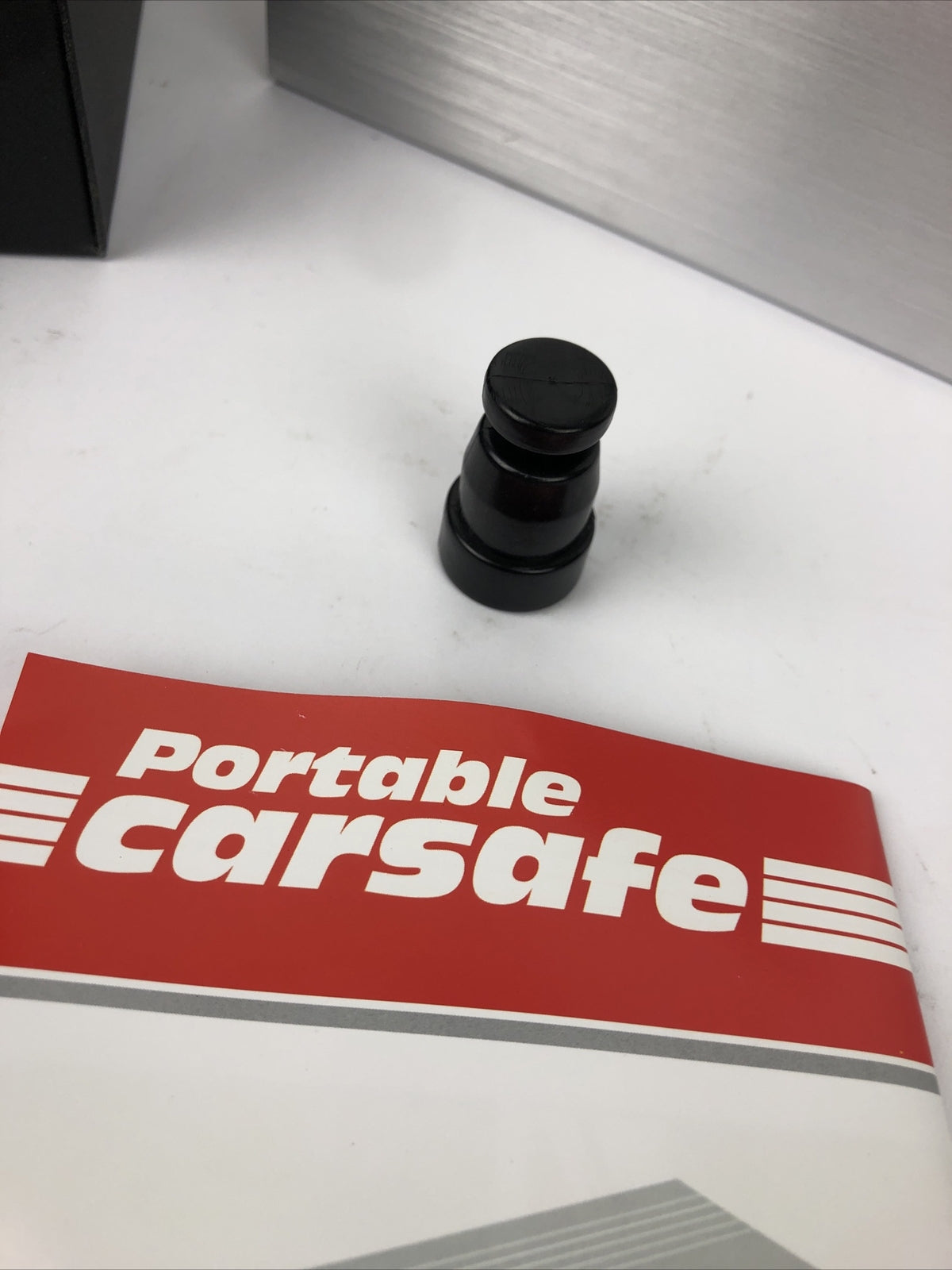CAR SAFE Portable Small Car Gun Safe for Pistols Handgun Valuables Key Lock ITNL
