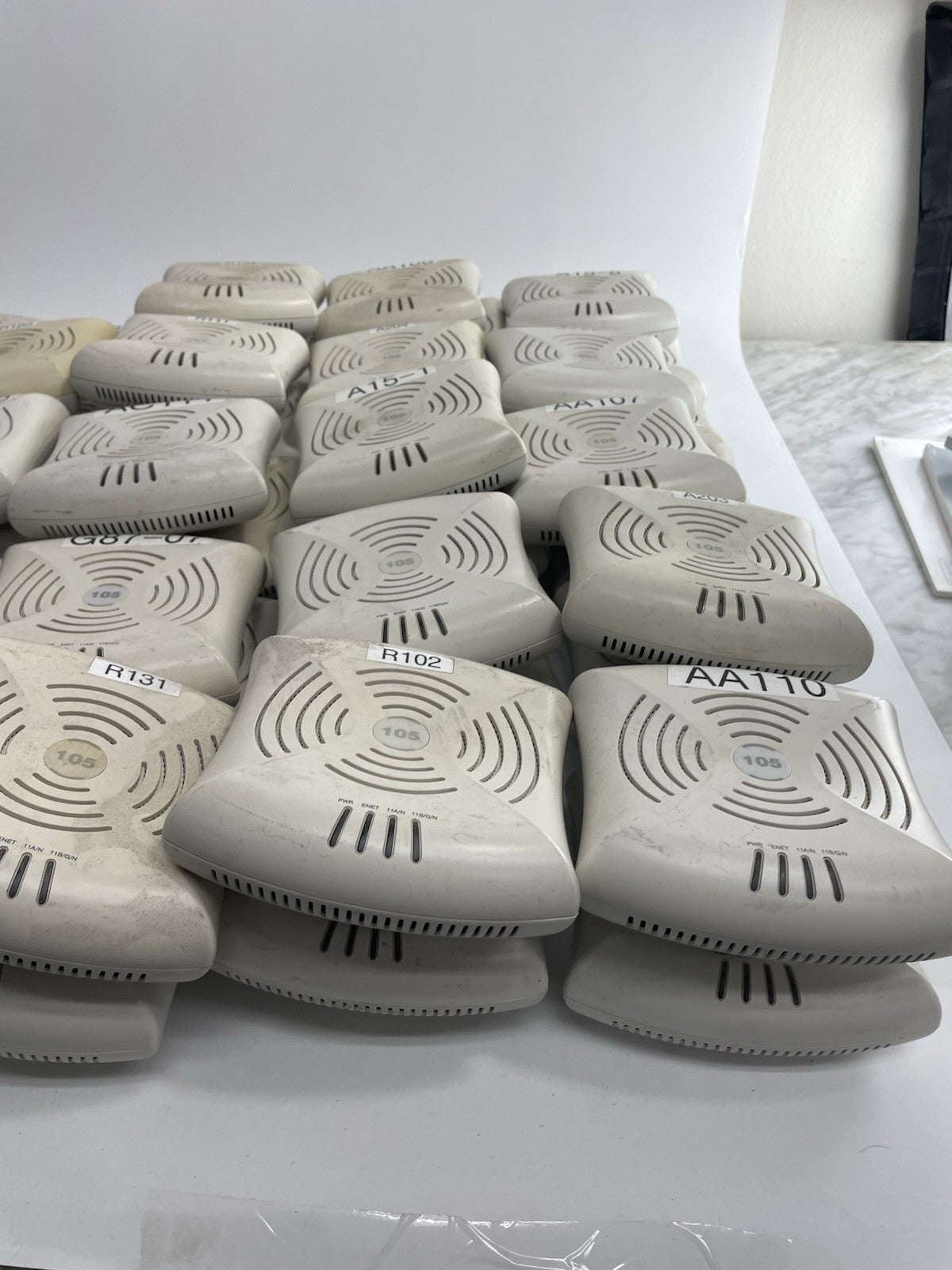 Lot of 43 Aruba AP-105 Ethernet 10/100/1000Base-T Wireless Access Point