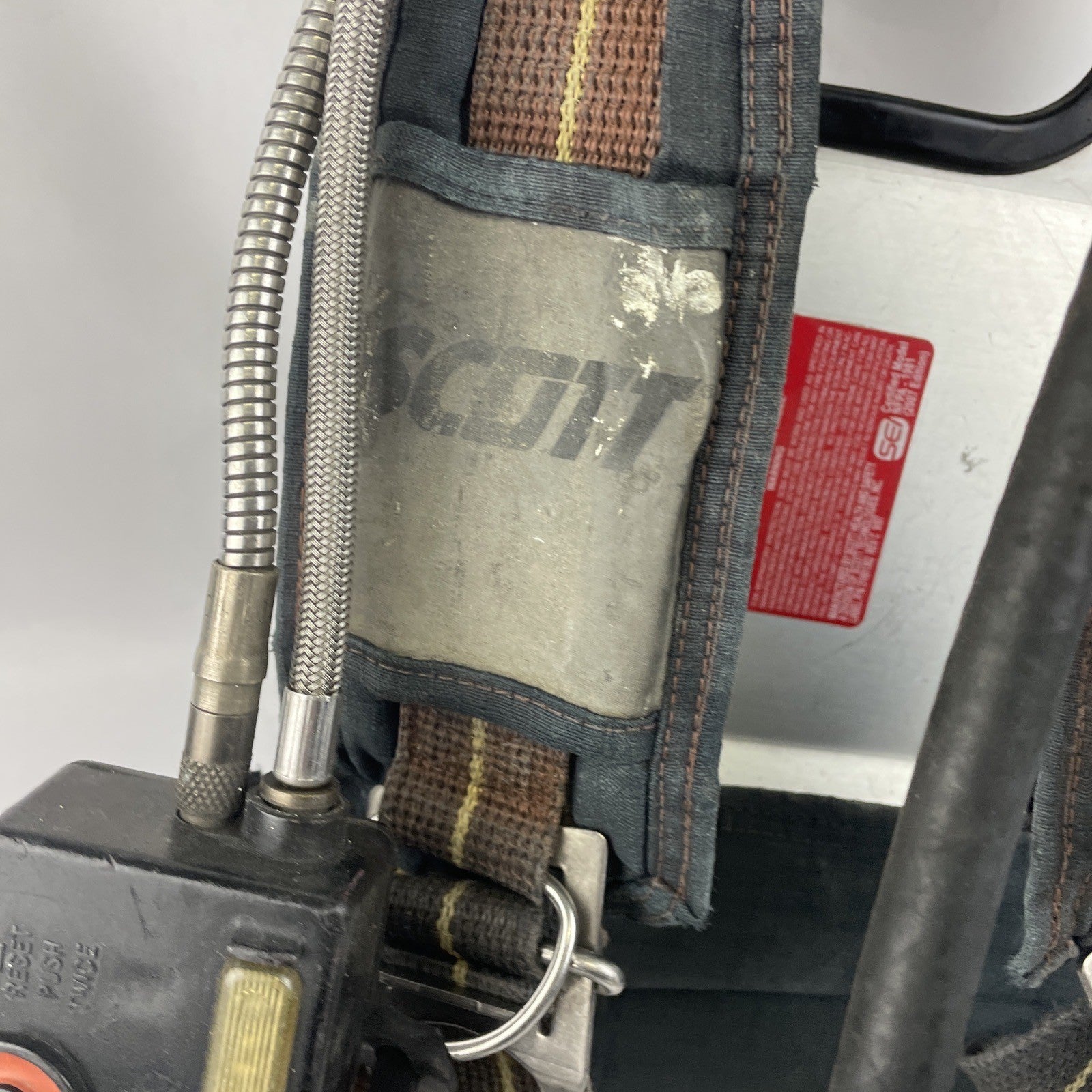 SCOTT SAFETY 4.5 4500 SCBA Air Pack Harness EZ-Flow Air Pak Plus with Sensor R