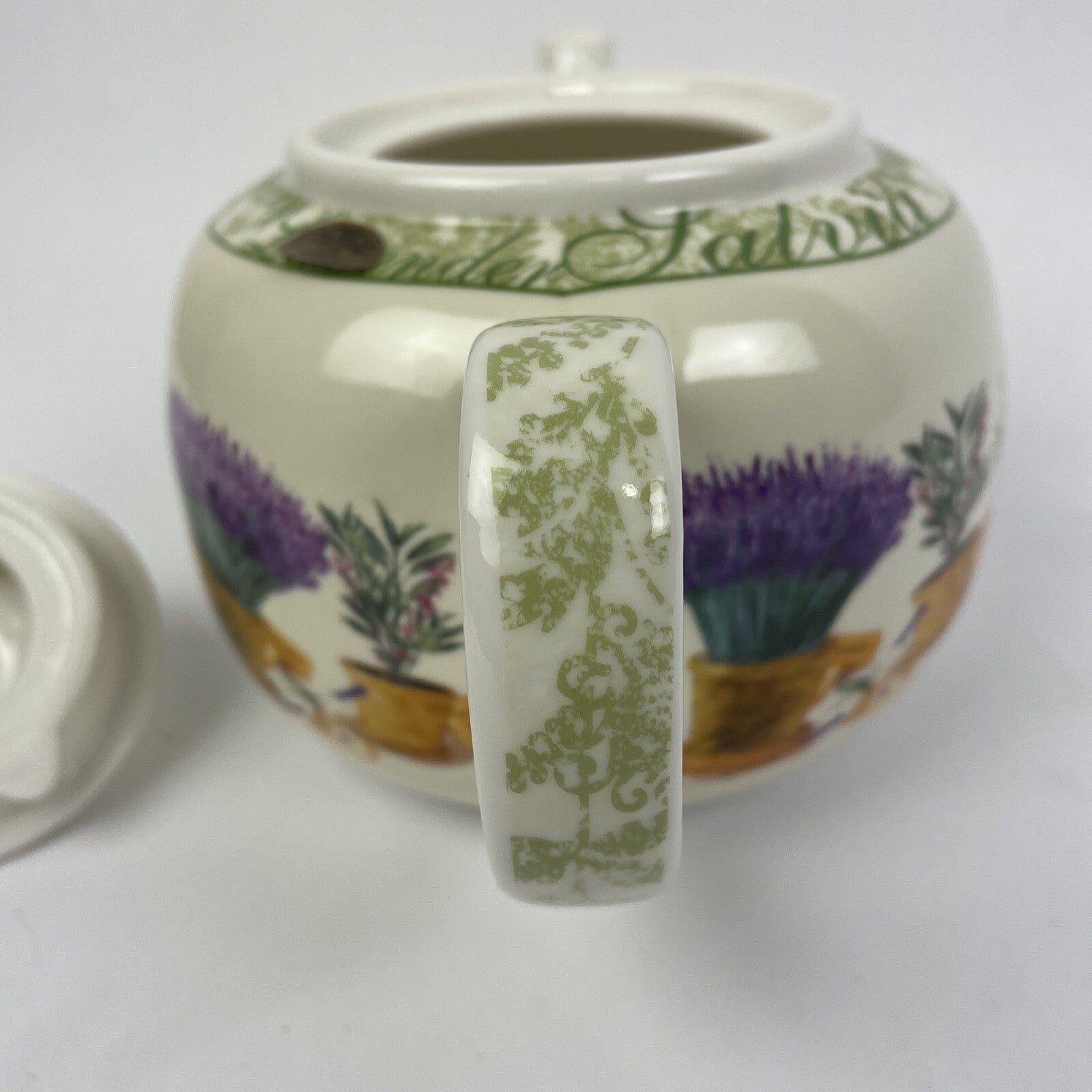 Windsor UK The Leonardo Collection Lavender Spice Decorative Teapot 5.5" Tall